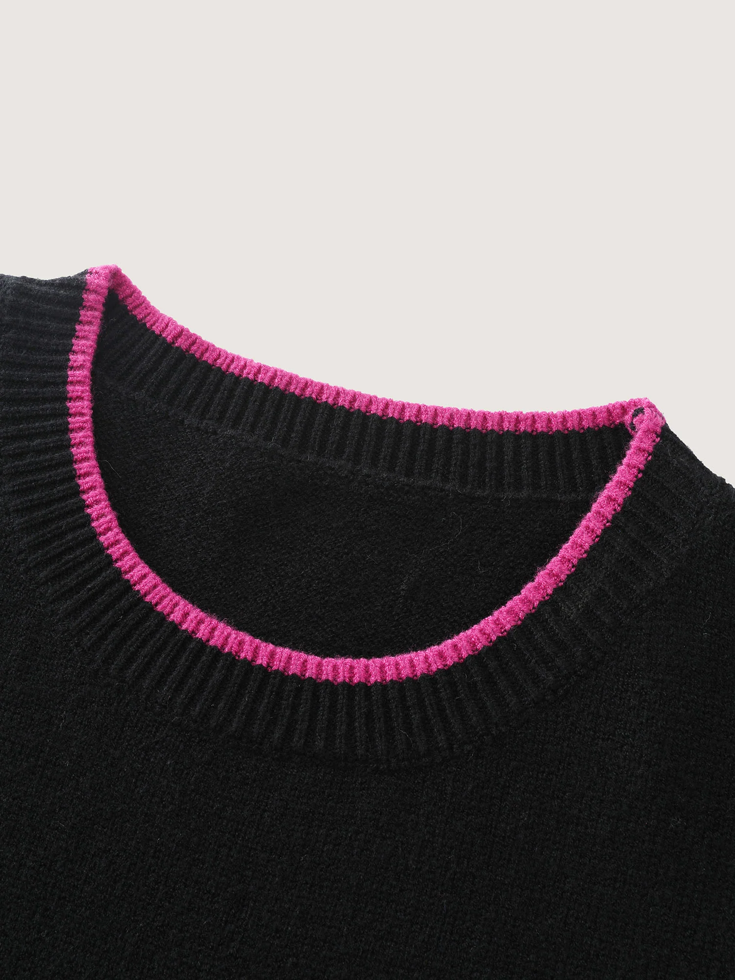 Embroidered Sleeve Contrast Trim Pullover - Image 6