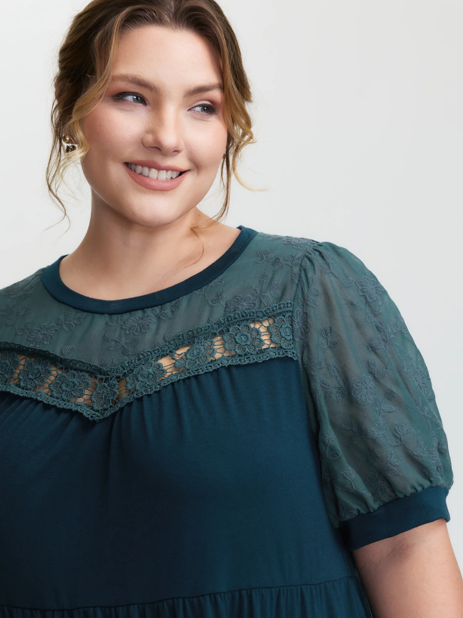 Embroidered Tiered Floral Lace T-Shirt - Image 2