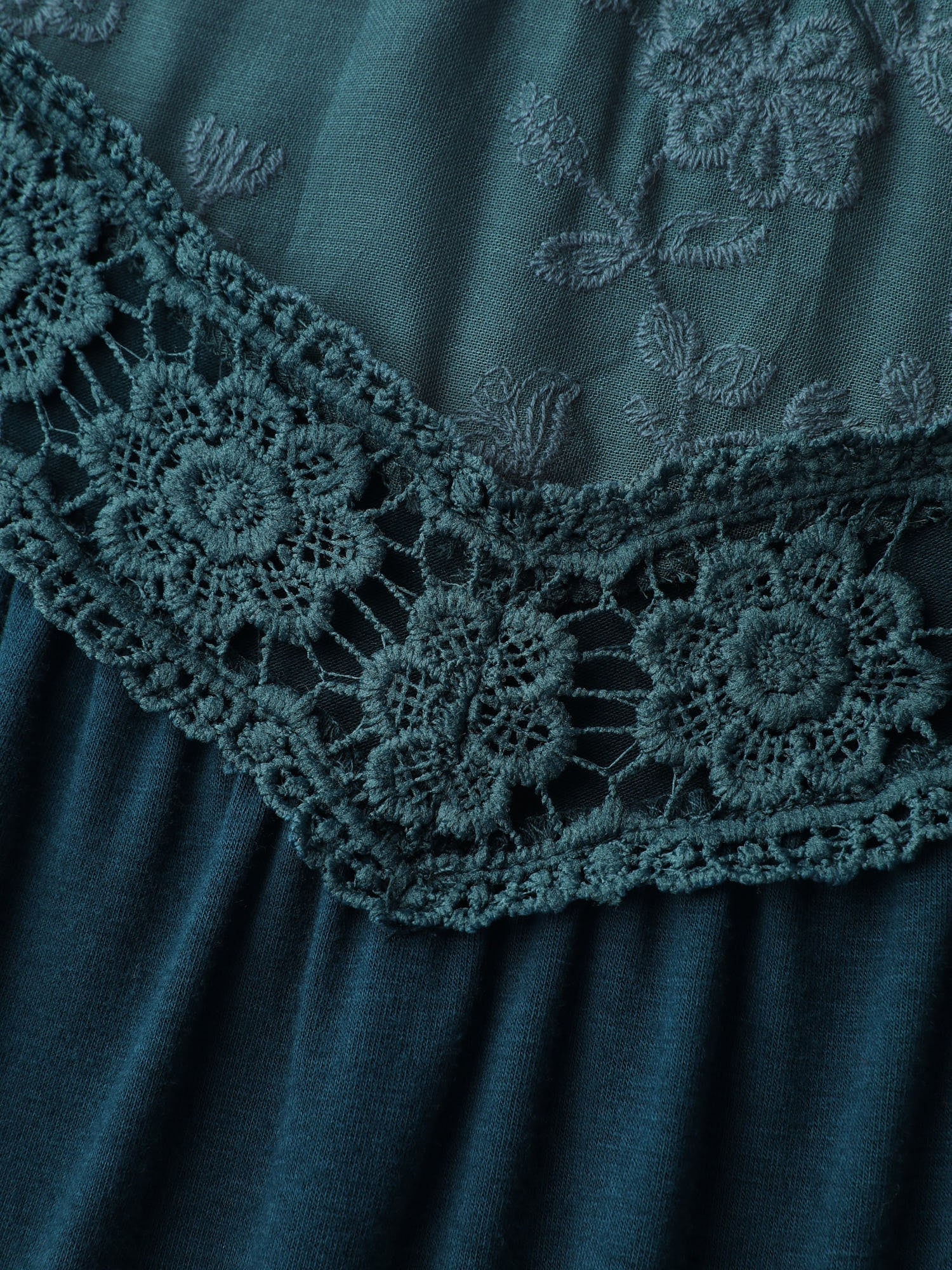Embroidered Tiered Floral Lace T-Shirt - Image 5