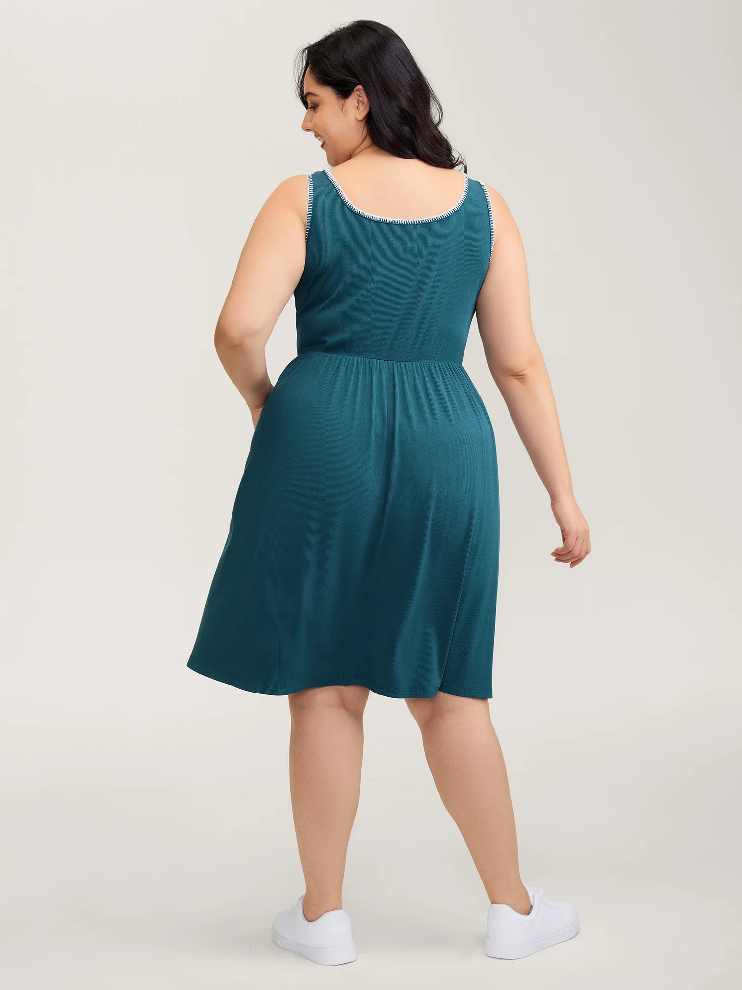 Embroidered Trim Cinched-Waist Stretchy Mini Dress - Image 4