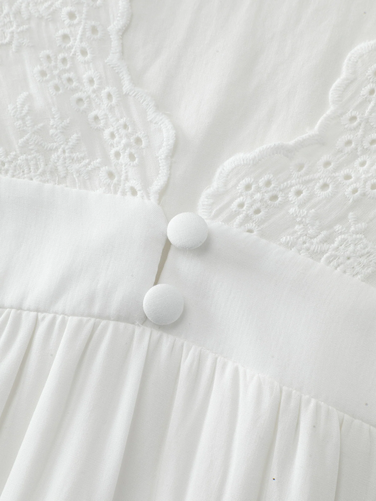 Embroidery Scalloped Sleeve Plain Blouse - Image 5