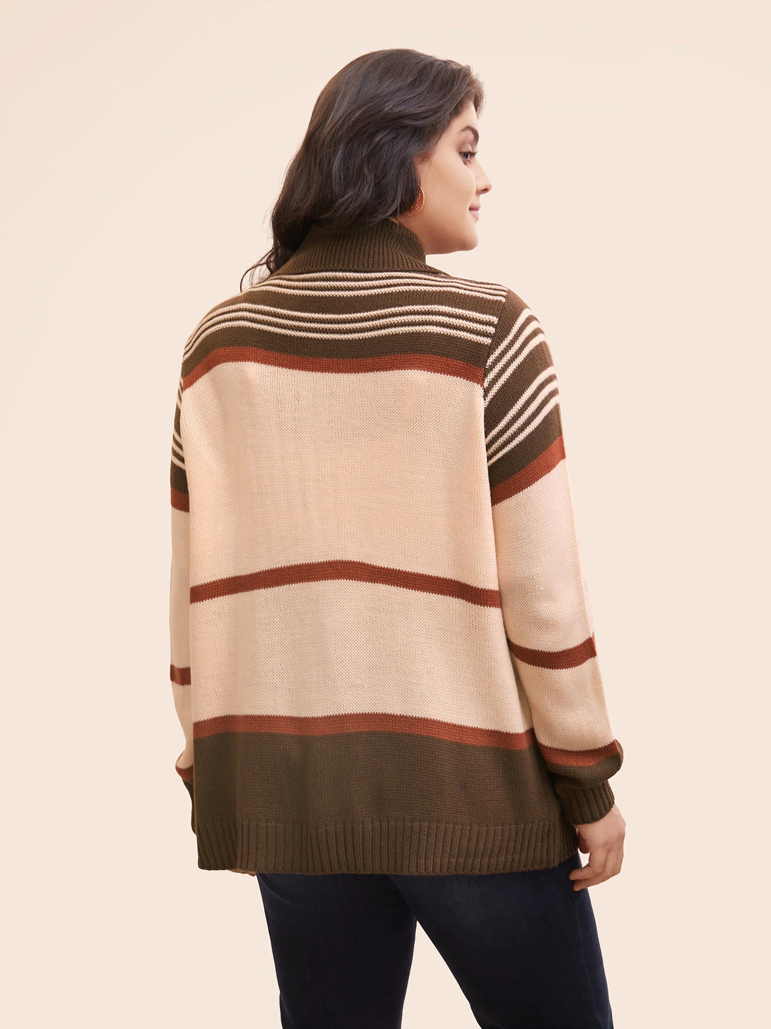 Geometric Pattern Collared Front Button Cardigan - Image 4