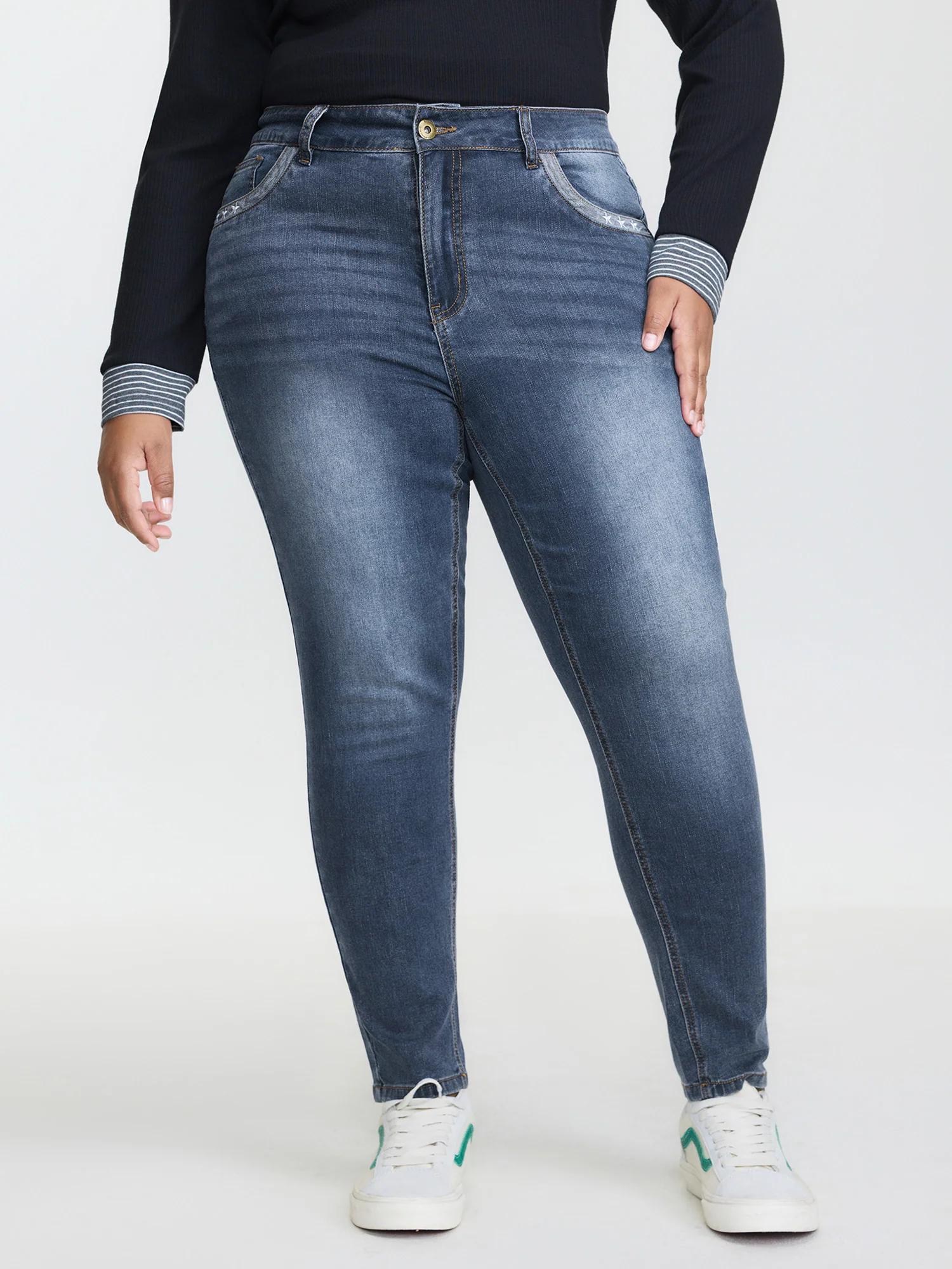 High-Rise Embroidered Cropped Skinny-Fit Jeans - Image 2