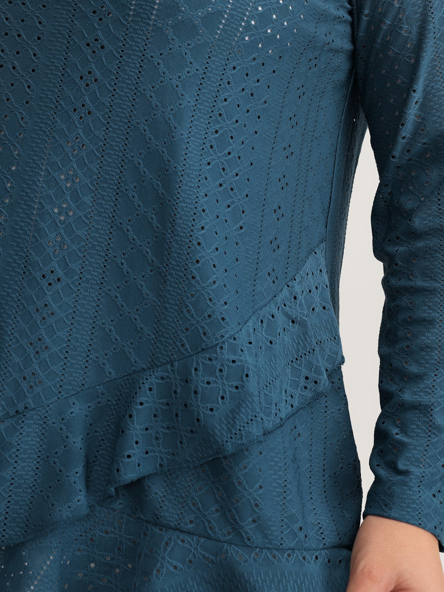 Eyelet Trim Overlap Ruffled Hem T-Shirt - Image 2