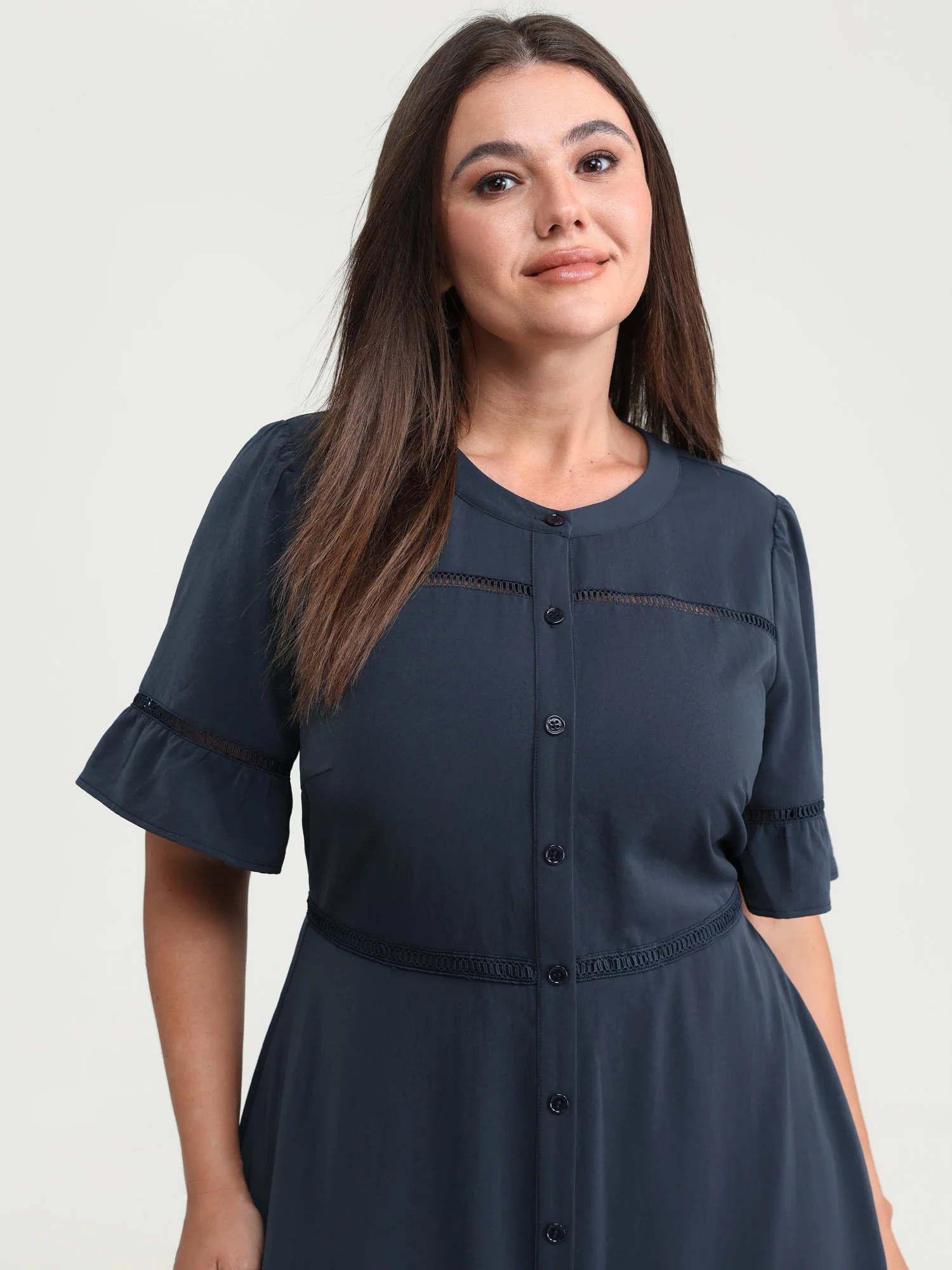 Eyelet Trim Pockets Button-Placket Midi Dress - Image 3