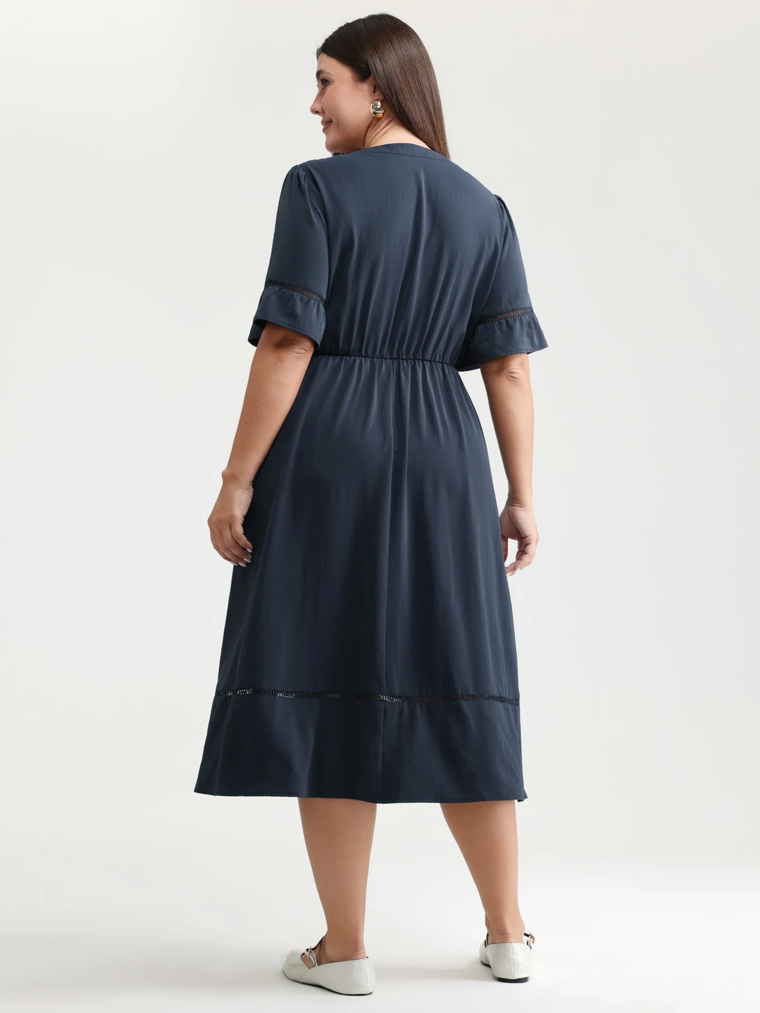 Eyelet Trim Pockets Button-Placket Midi Dress - Image 4