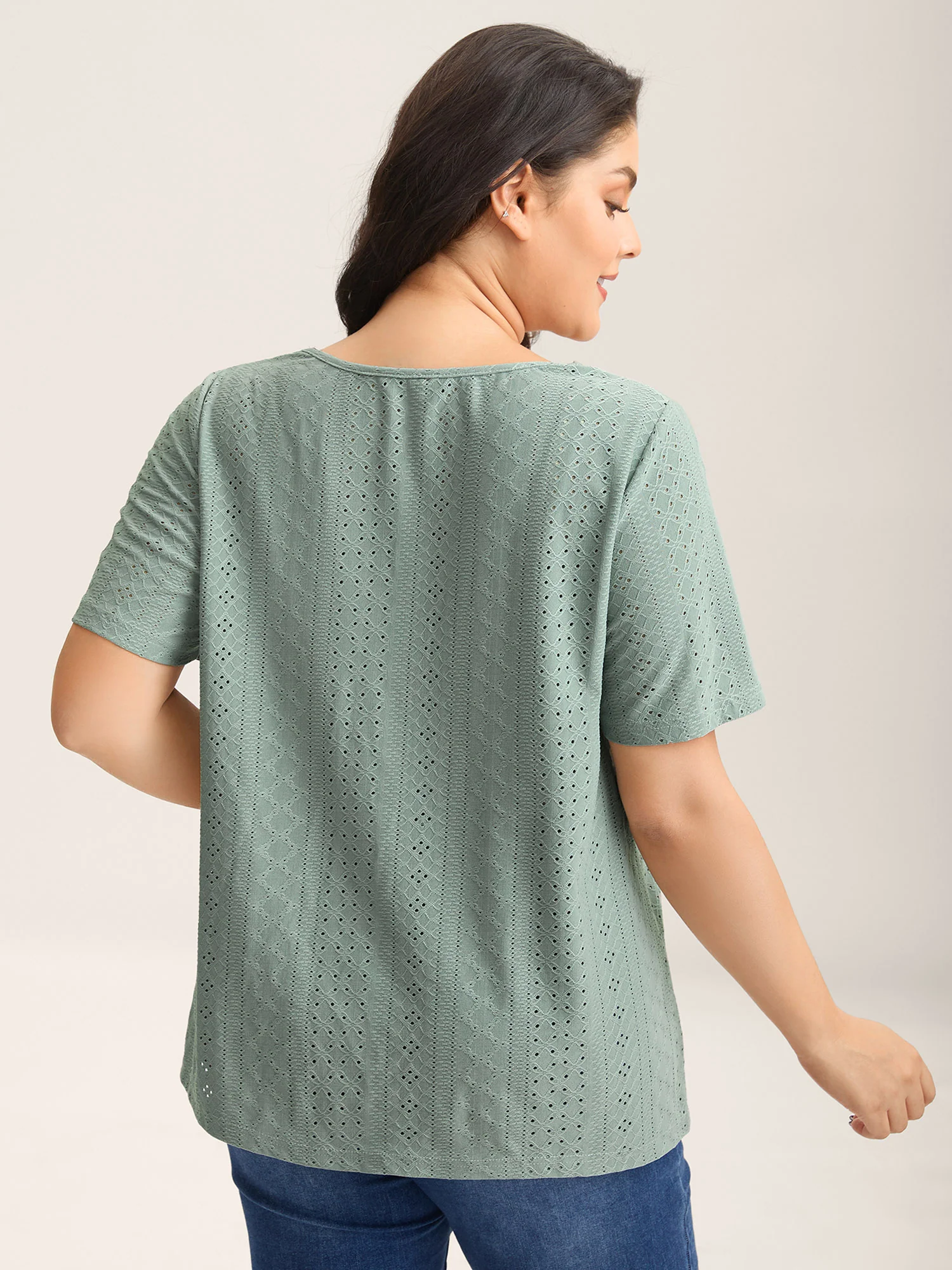 Eyelet Trim Scalloped Neck Stretchy T-Shirt - Image 4