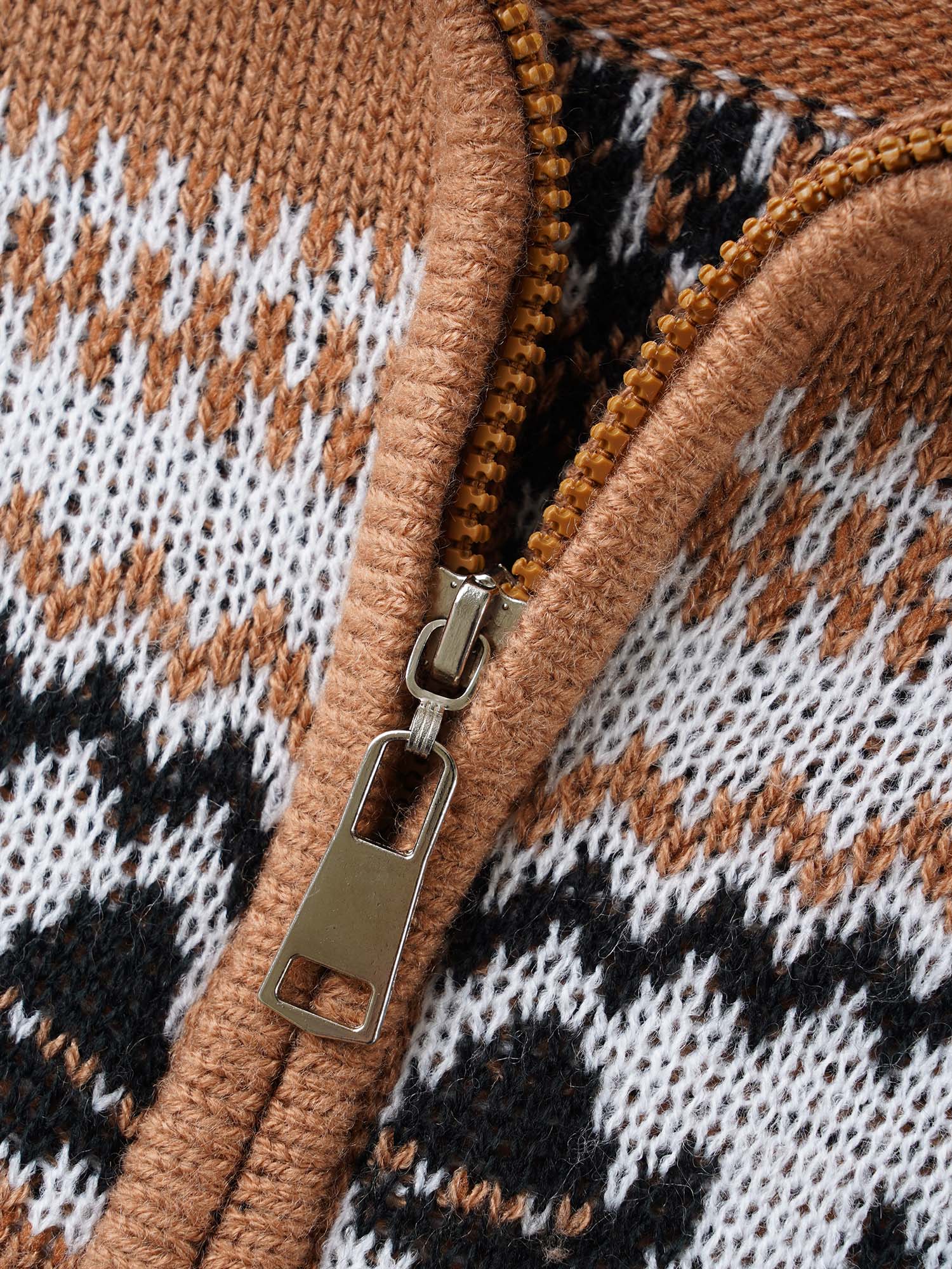 Fair Isle Half Zipper Design Pullover - Image 5