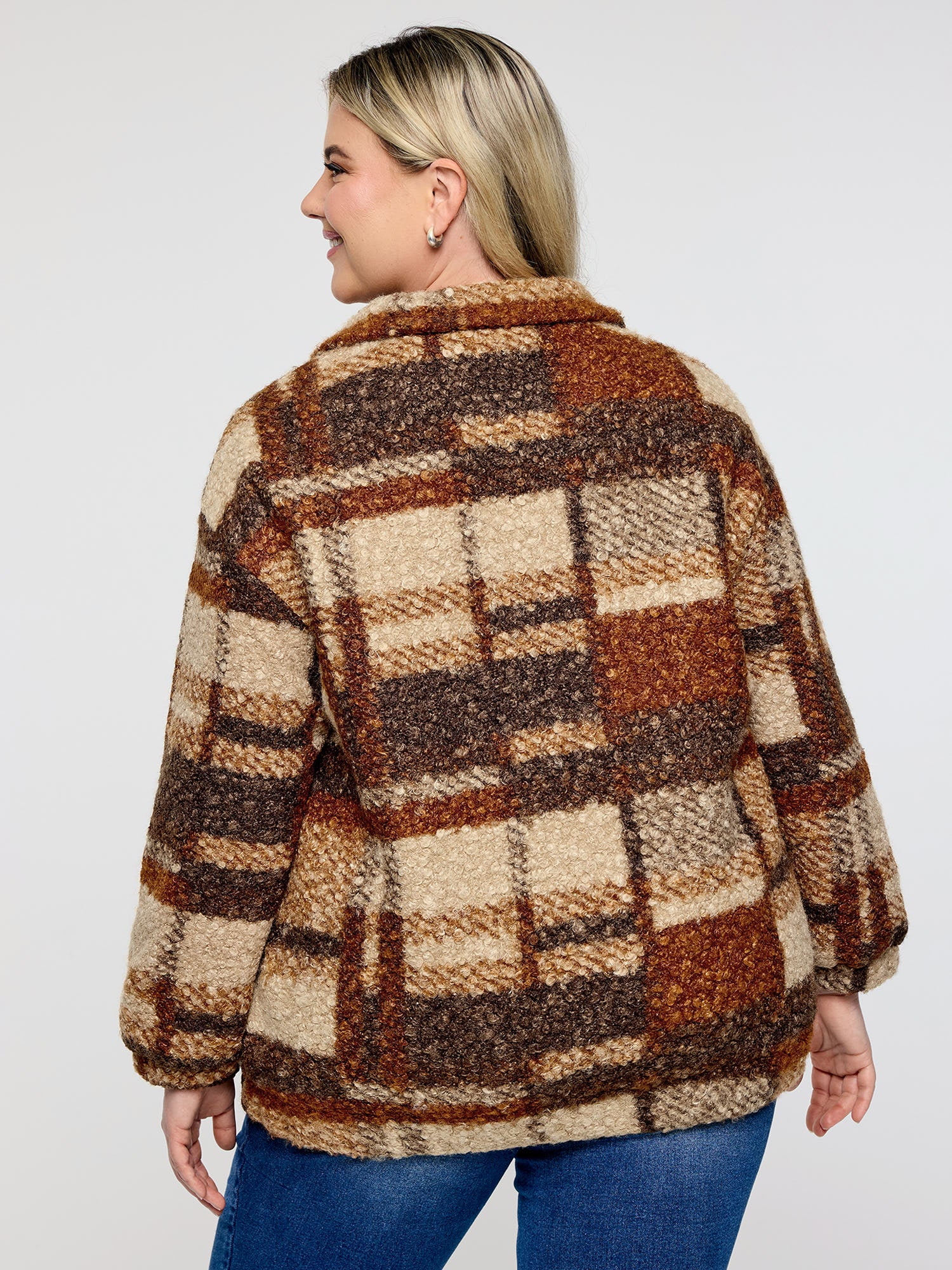 Fall-Ready Fluffy Zipper Jacket - Image 4
