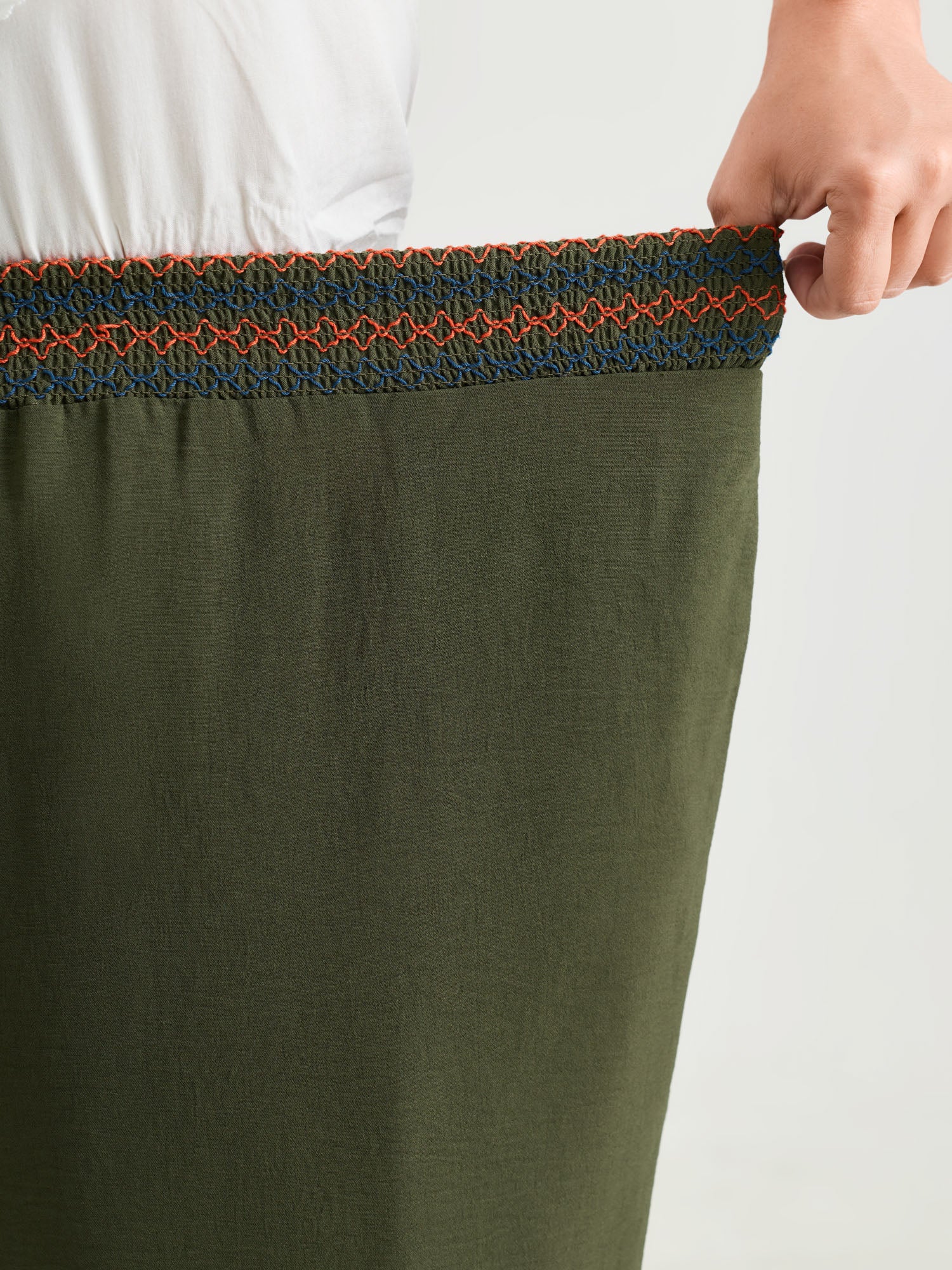 Fancy Shirred Waistband Jogger Pants - Image 4