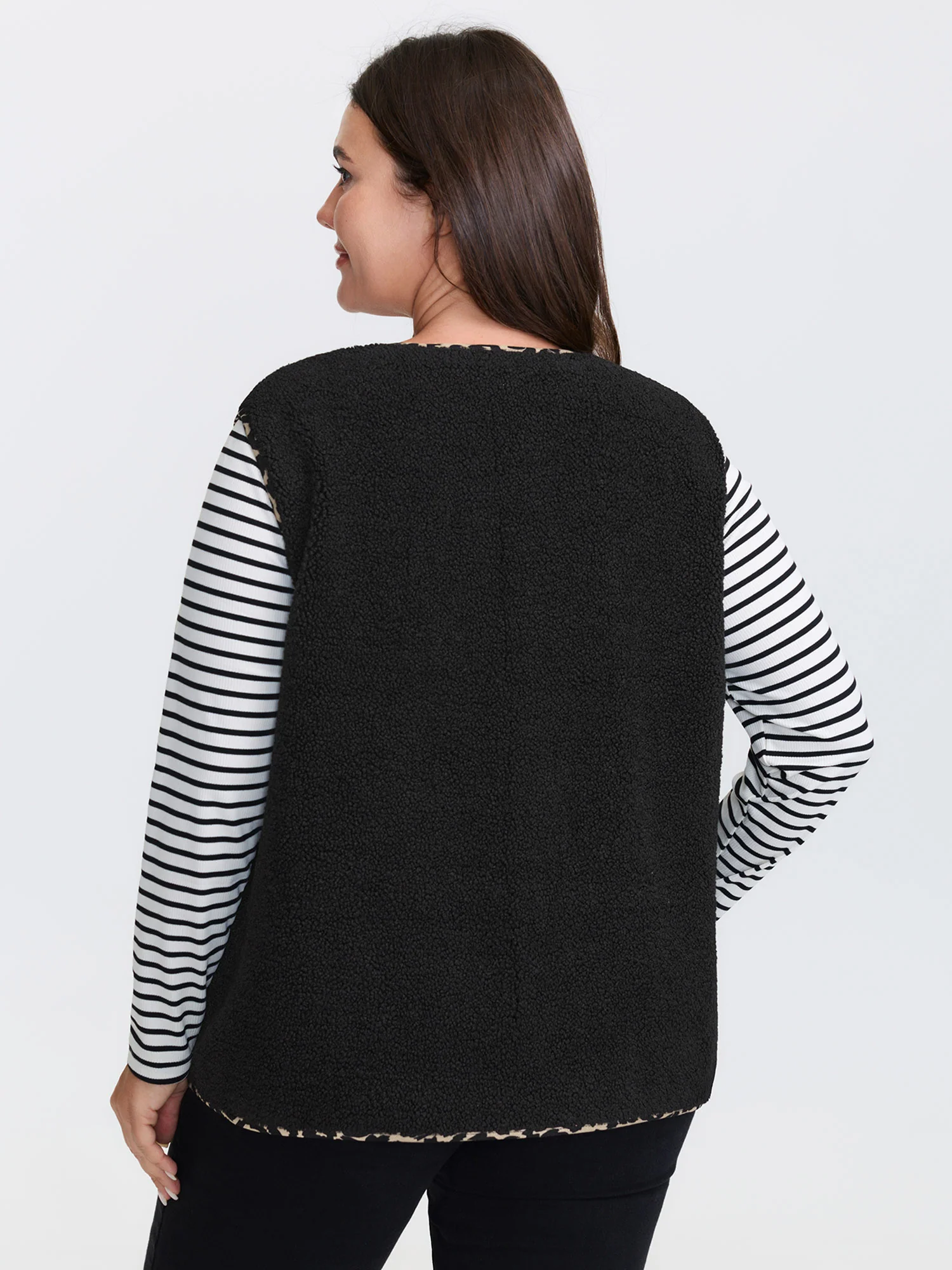 Faux Shearling Patchwork Leopard Edge Vest - Image 5
