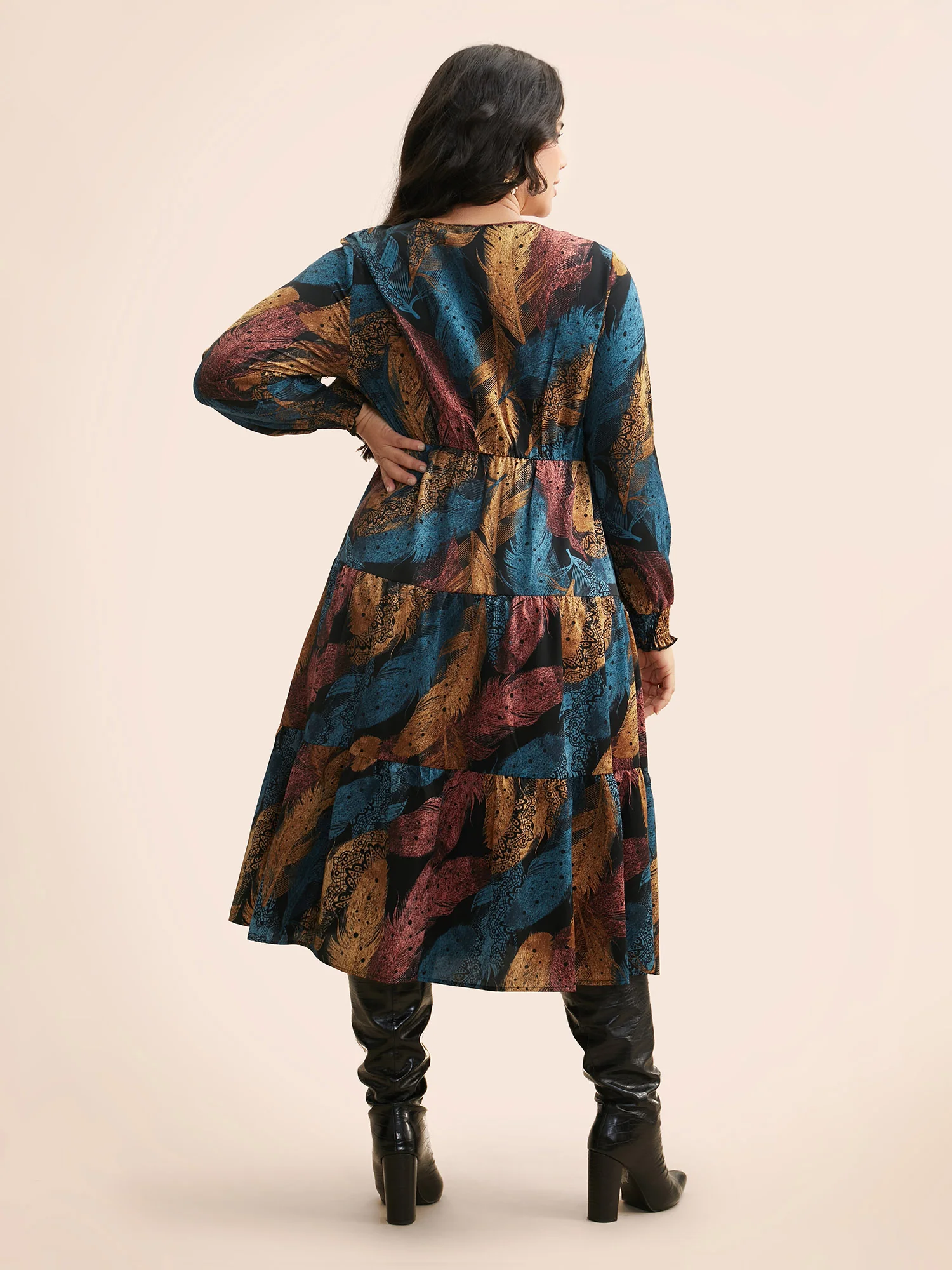 Feather Print Shirred Lantern Sleeve Dress - Image 4