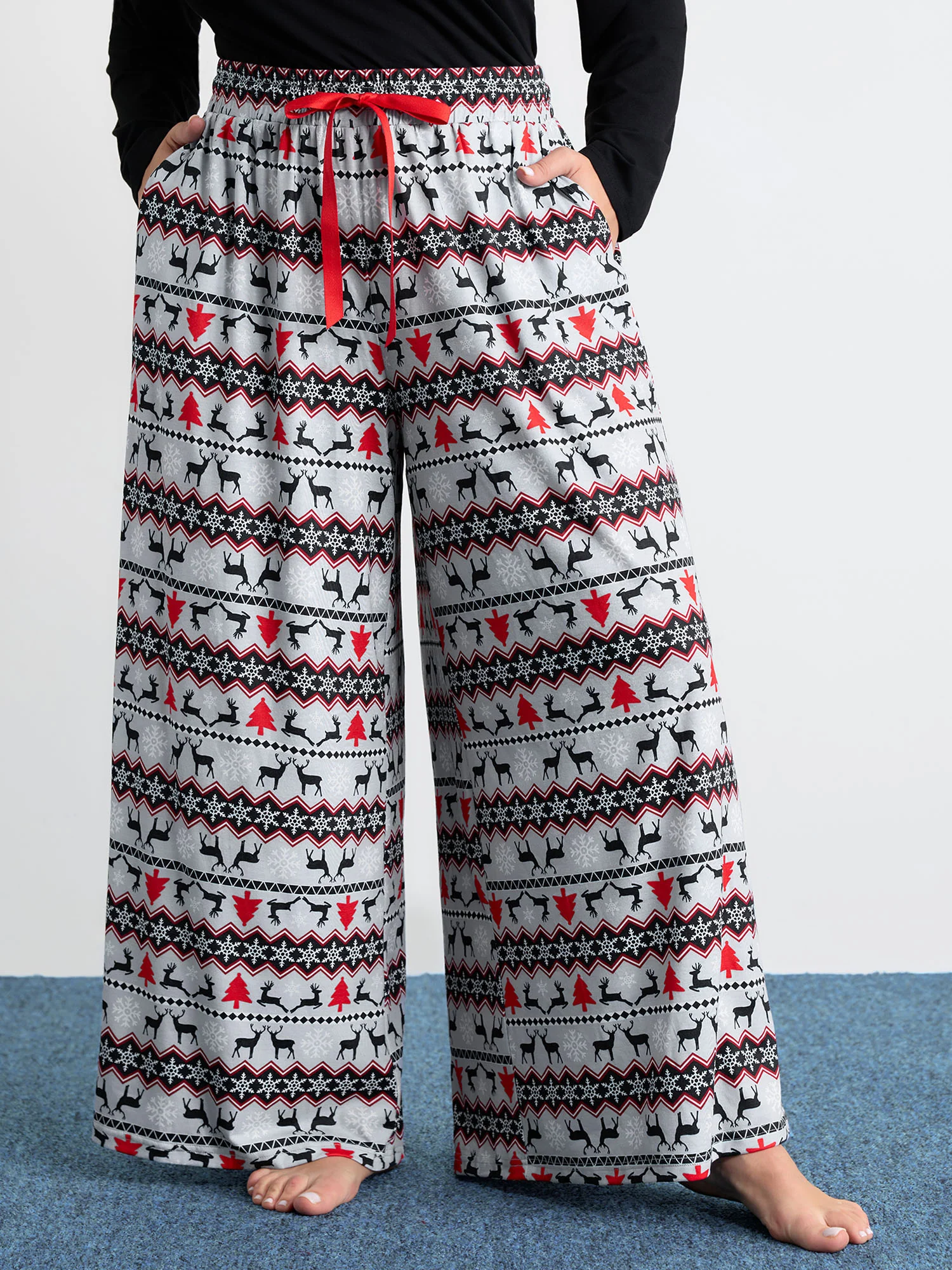 Festive Print Color Contrast Drawstring Lounge Bottoms - Image 2
