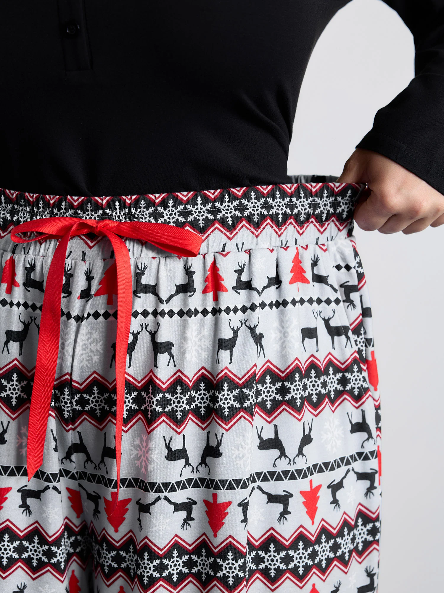 Festive Print Color Contrast Drawstring Lounge Bottoms - Image 4