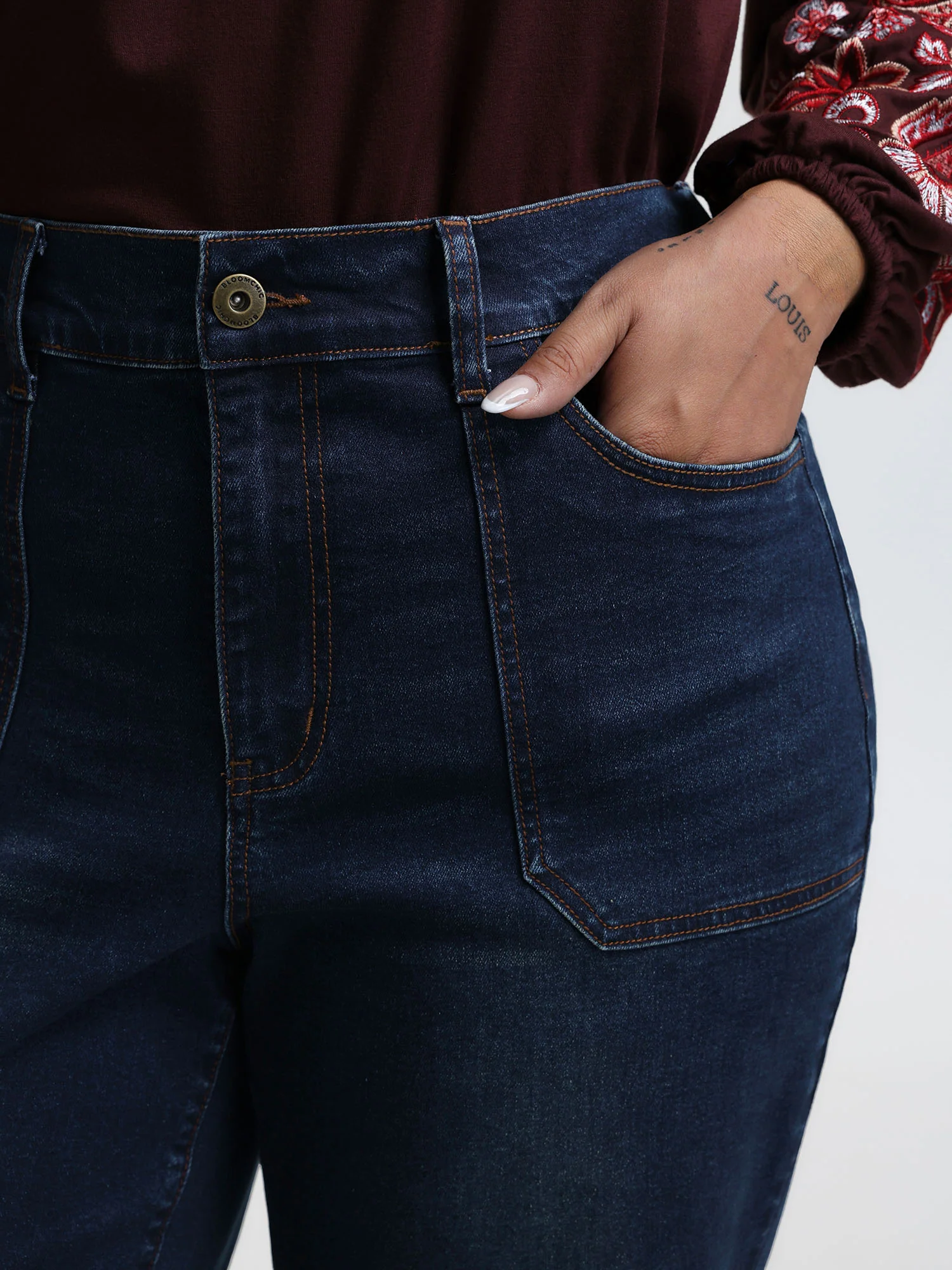 Flared Hem Easy-Fit Jeans - Image 3