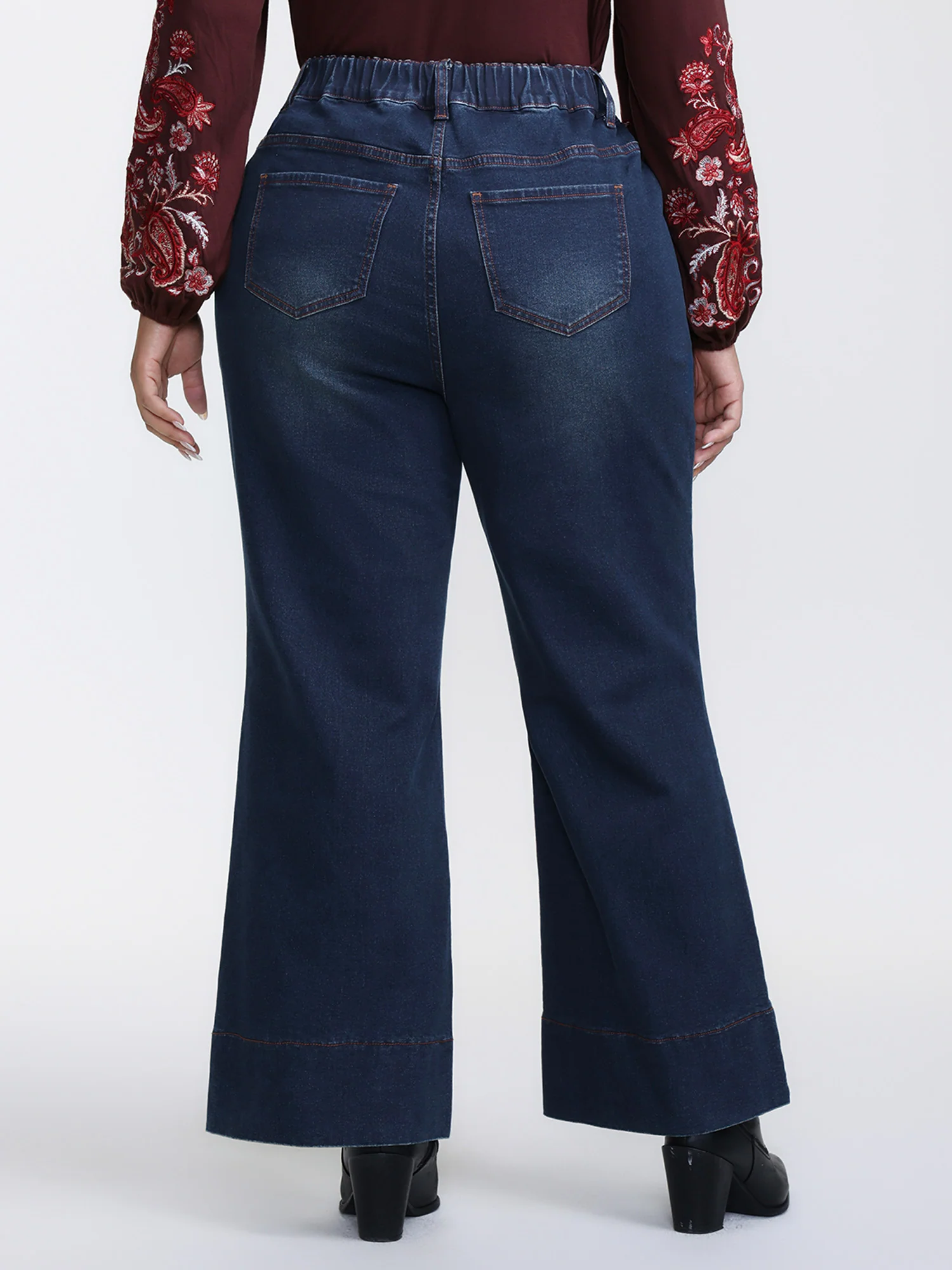 Flared Hem Easy-Fit Jeans - Image 6