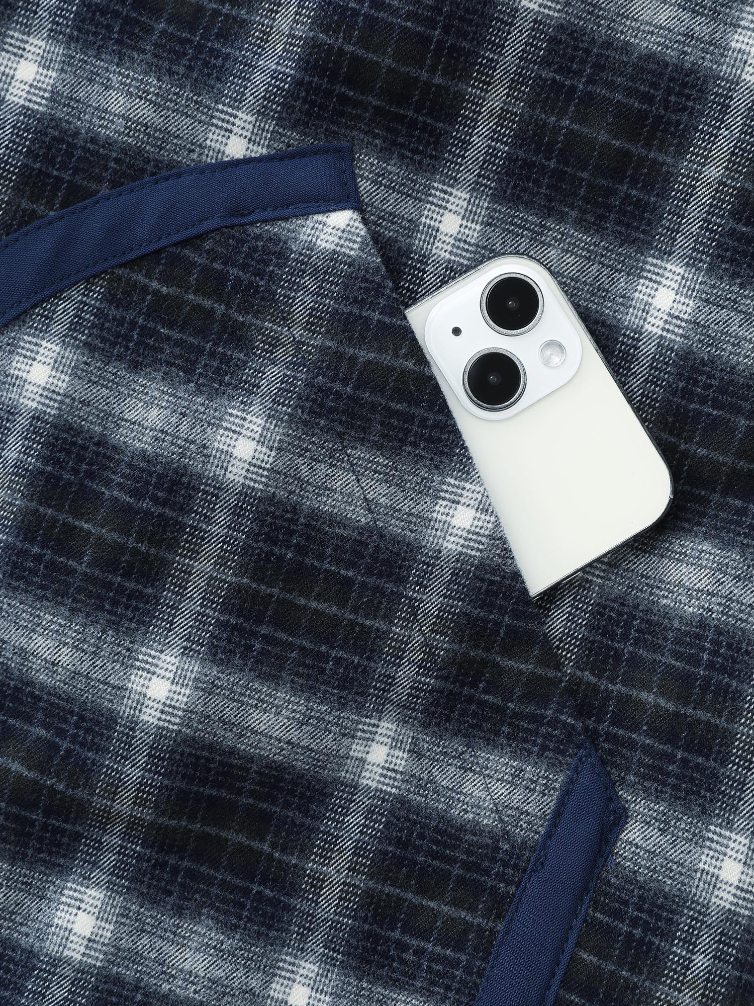 Fleece Checkered Pattern Button-Down Vest - Image 7