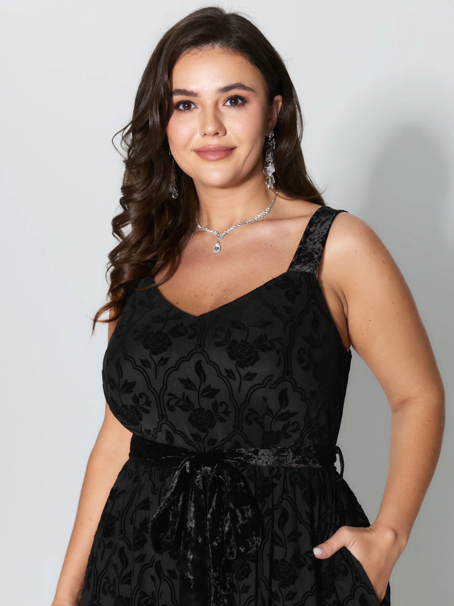 Flocked Spliced Velvety Tie Maxi Dress - Image 2