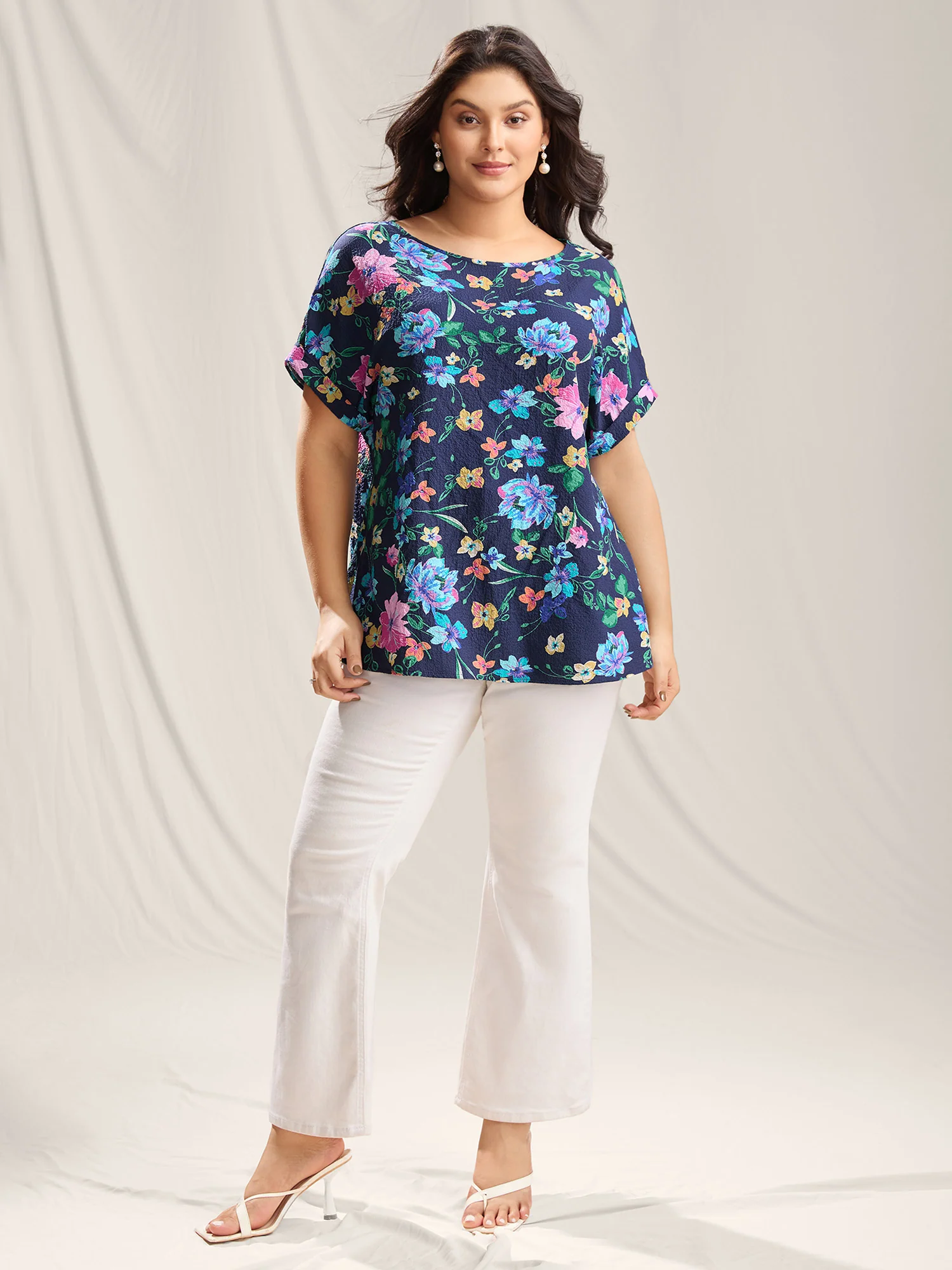 Floral Affair Print Wrinkled Fabric Blouse - Image 3