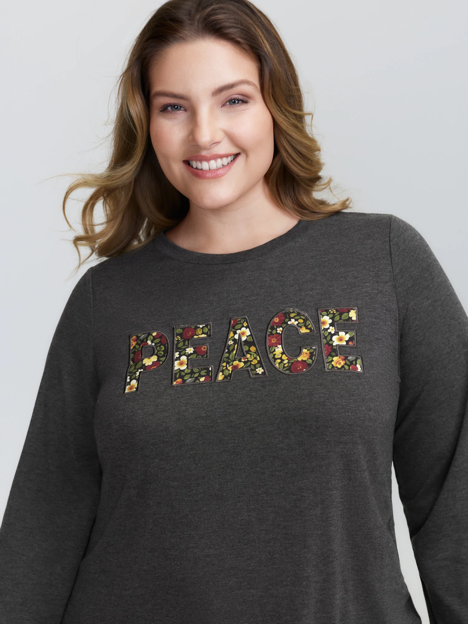 Floral Applique Embroidery Stretchy T-Shirt - Image 2