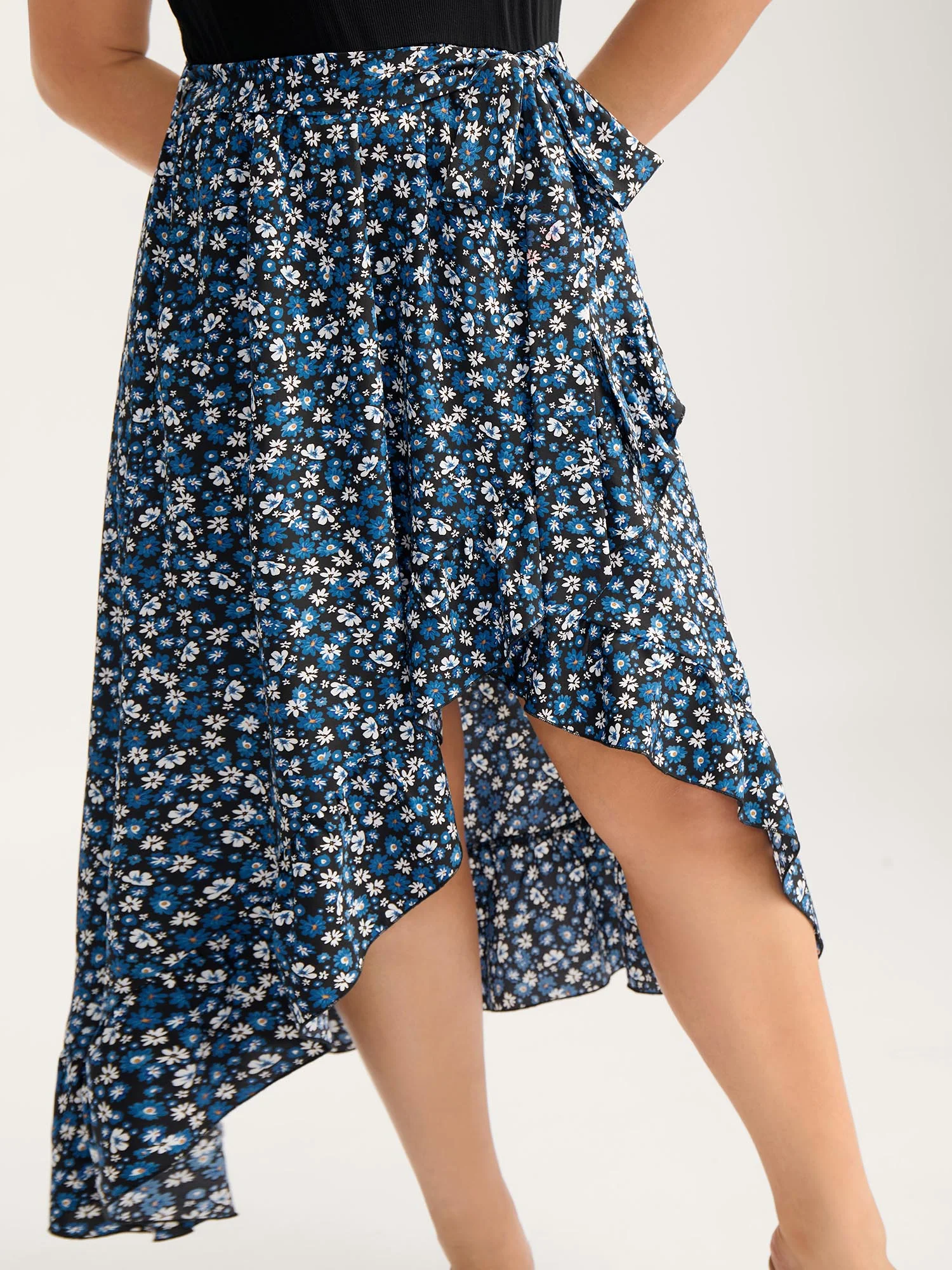 Floral Asymmetrical Hem Bow-Tie Midi Dress - Image 2
