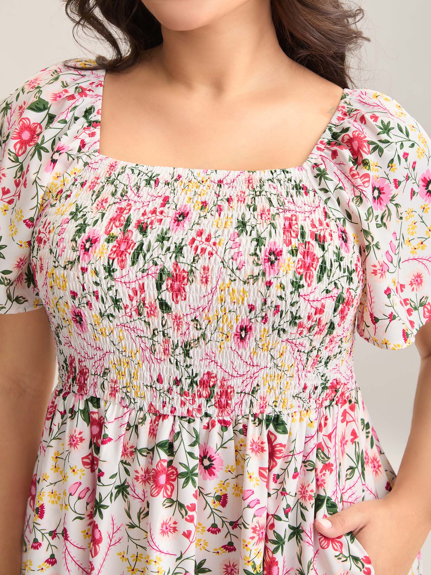 Floral Shirred Square Neck Pocket Midi Dress - Image 12