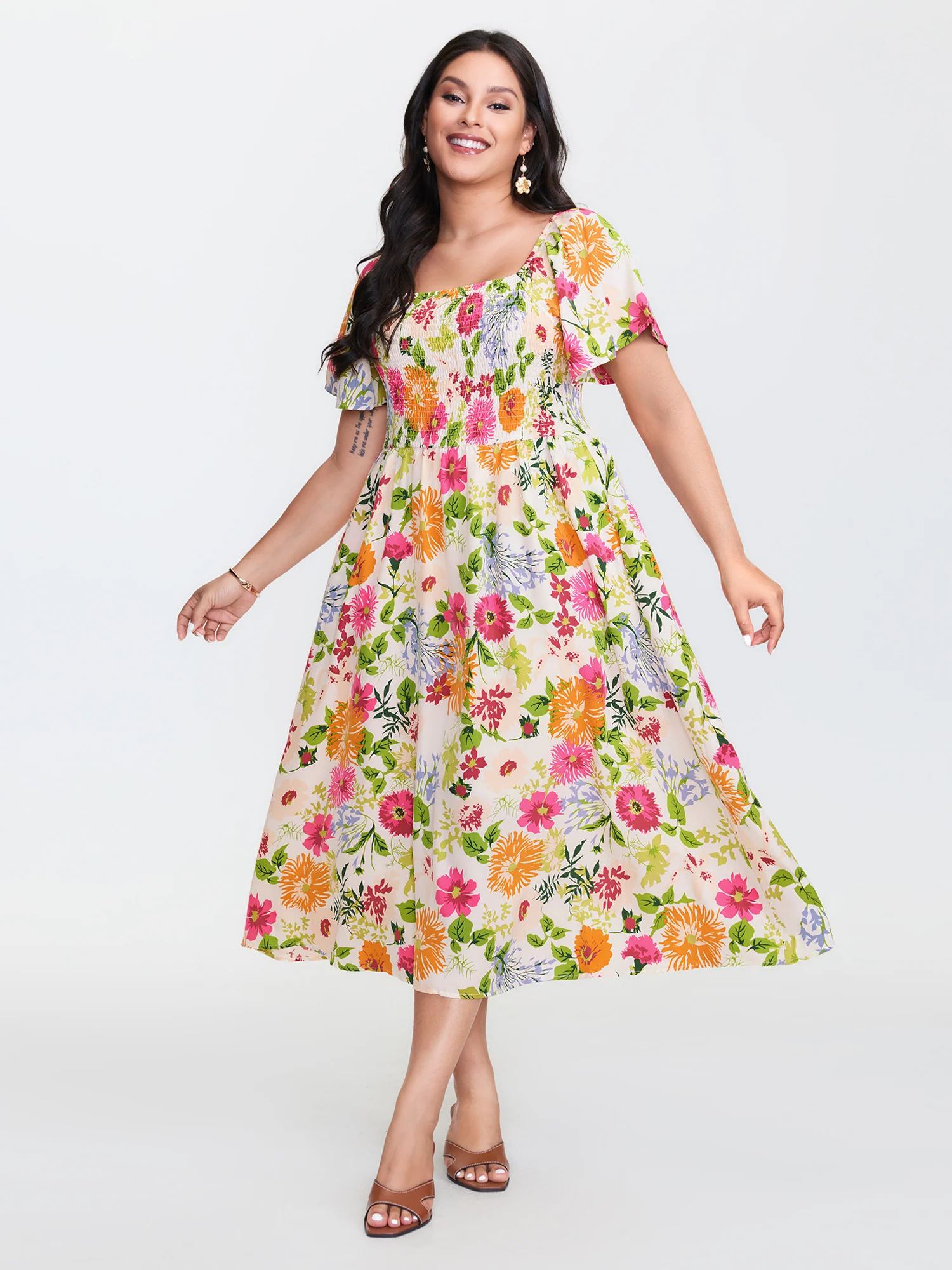 Floral Shirred Square Neck Pocket Midi Dress - Image 5