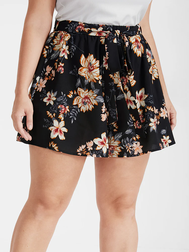 Floral Belted Pocket Elastic Waist  Shorts - Image 4