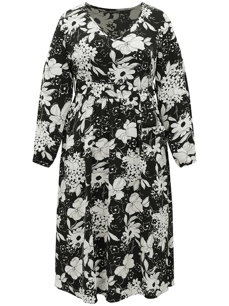 Floral Belted V Neck Lantern Sleeve Dress - Image 5