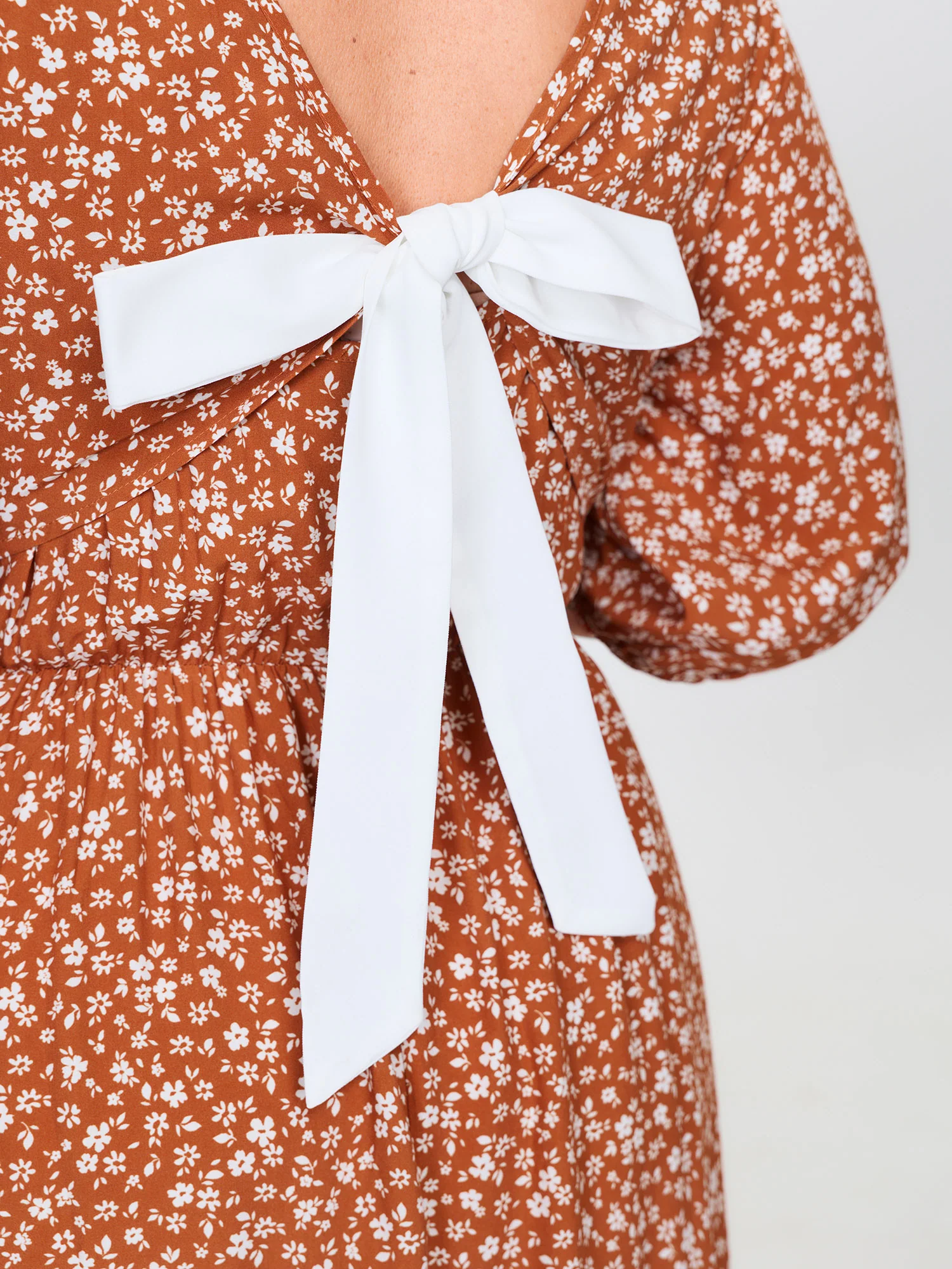 Floral Bow Back Square Neckline Midi Dress - Image 4