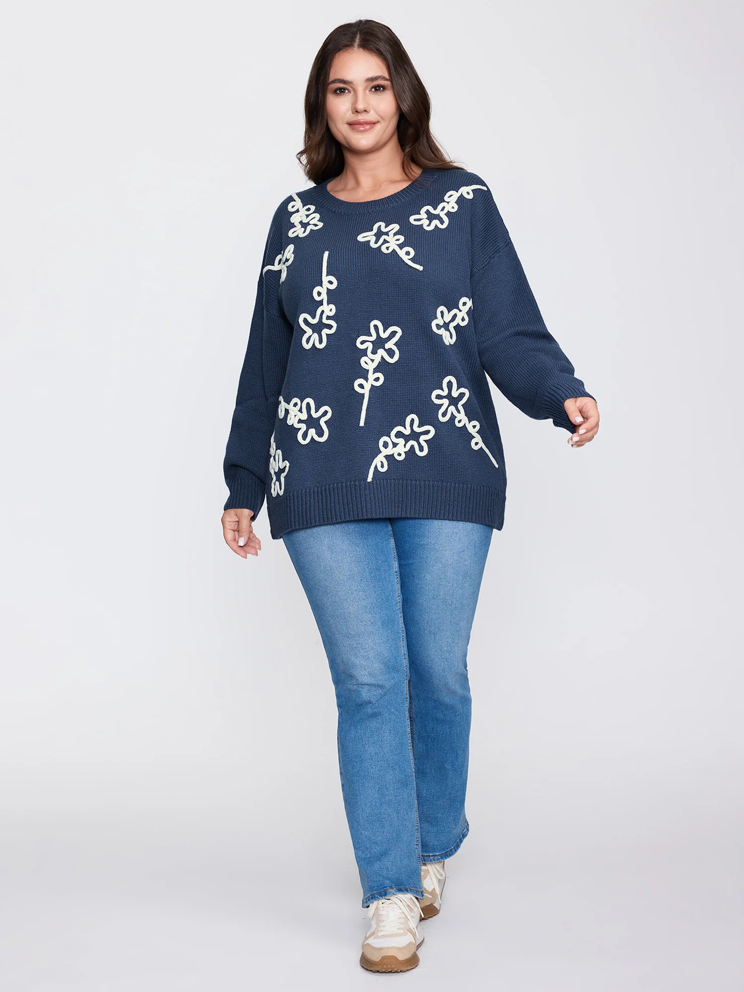 Floral Coil Rope Embroidery Pullover - Image 3