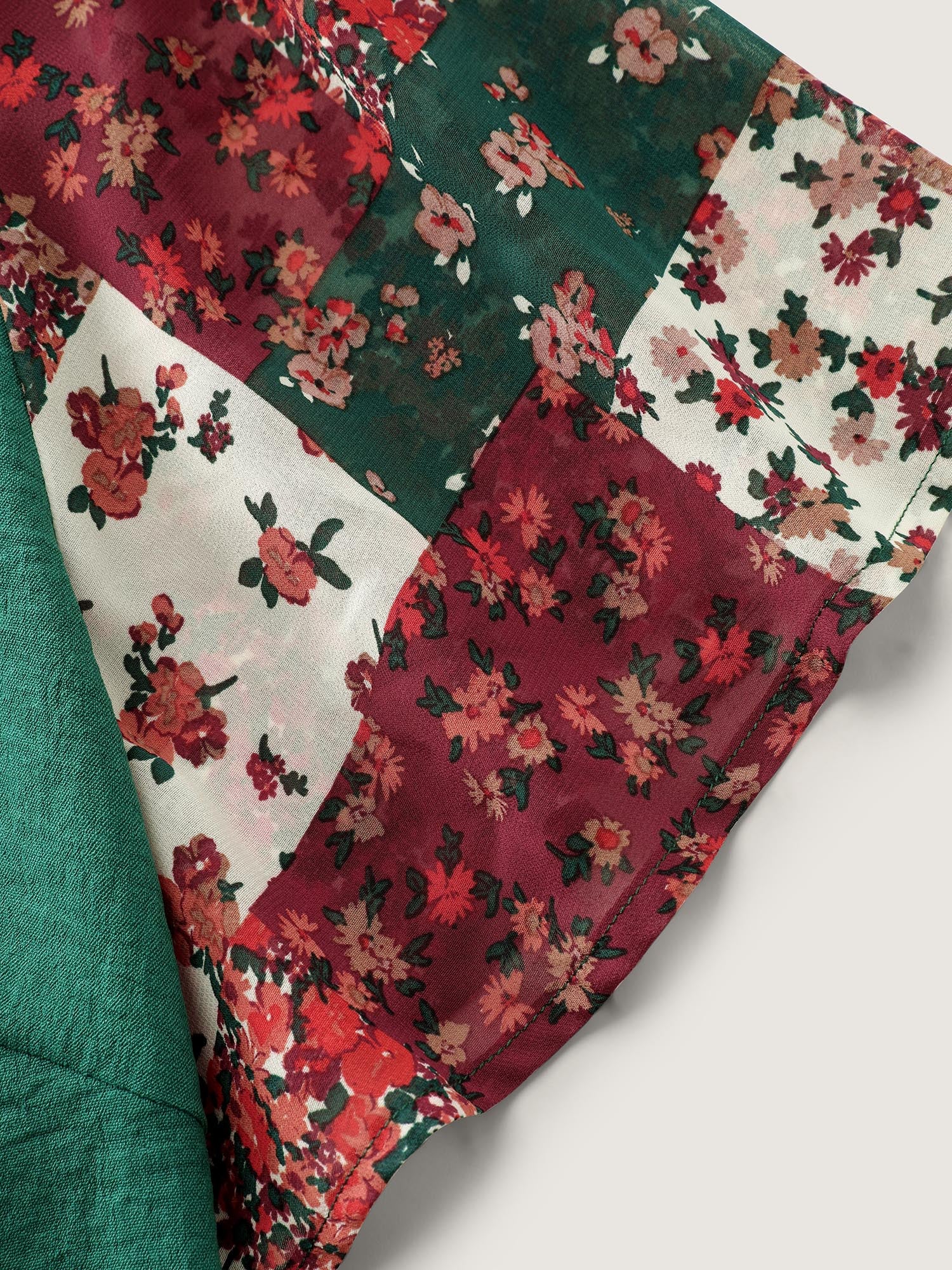 Floral Collage Print Keyhole Neckline Blouse - Image 6