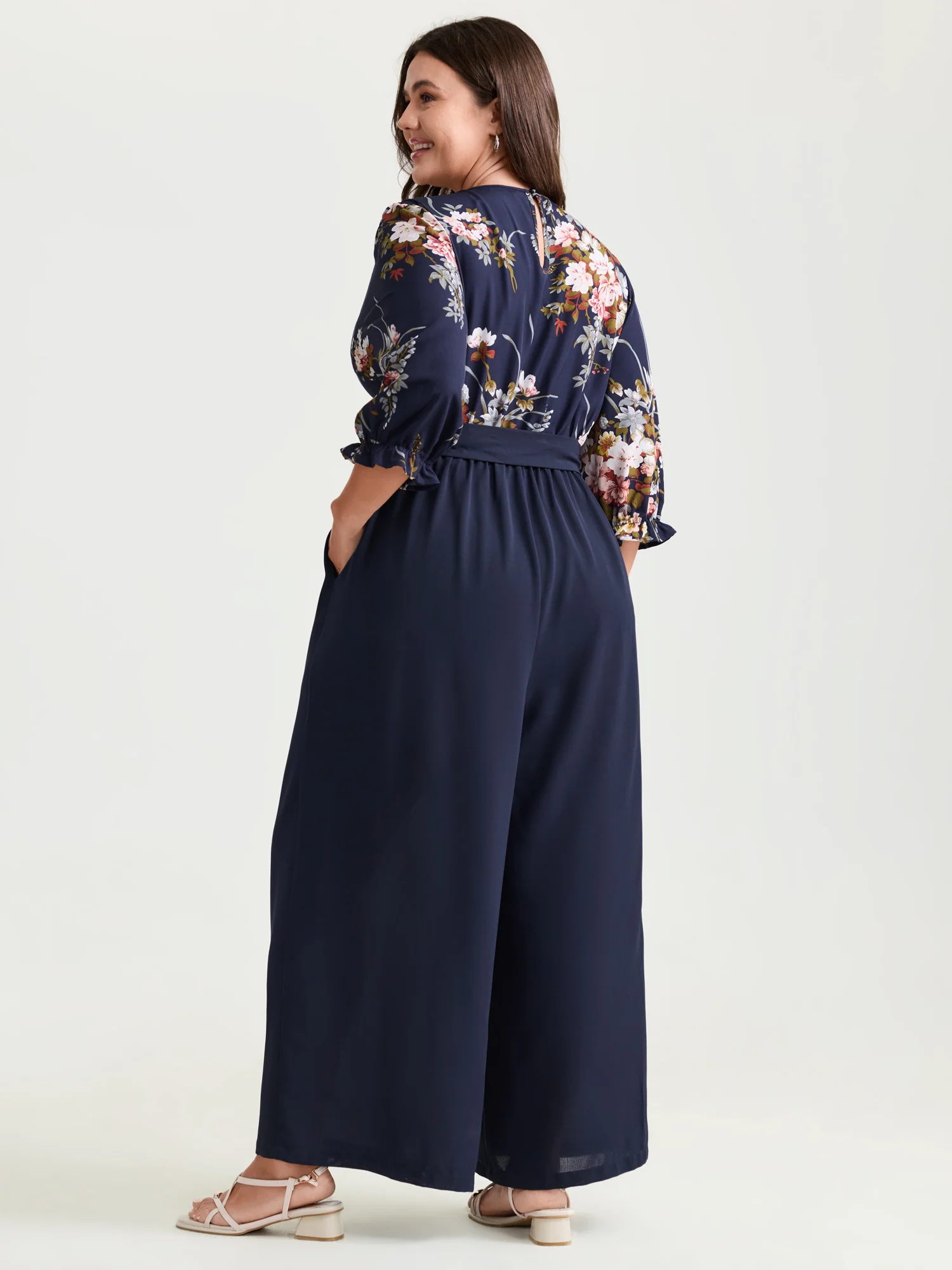 Floral Contrast Belted Wide-Leg Jumpsuit - Image 11