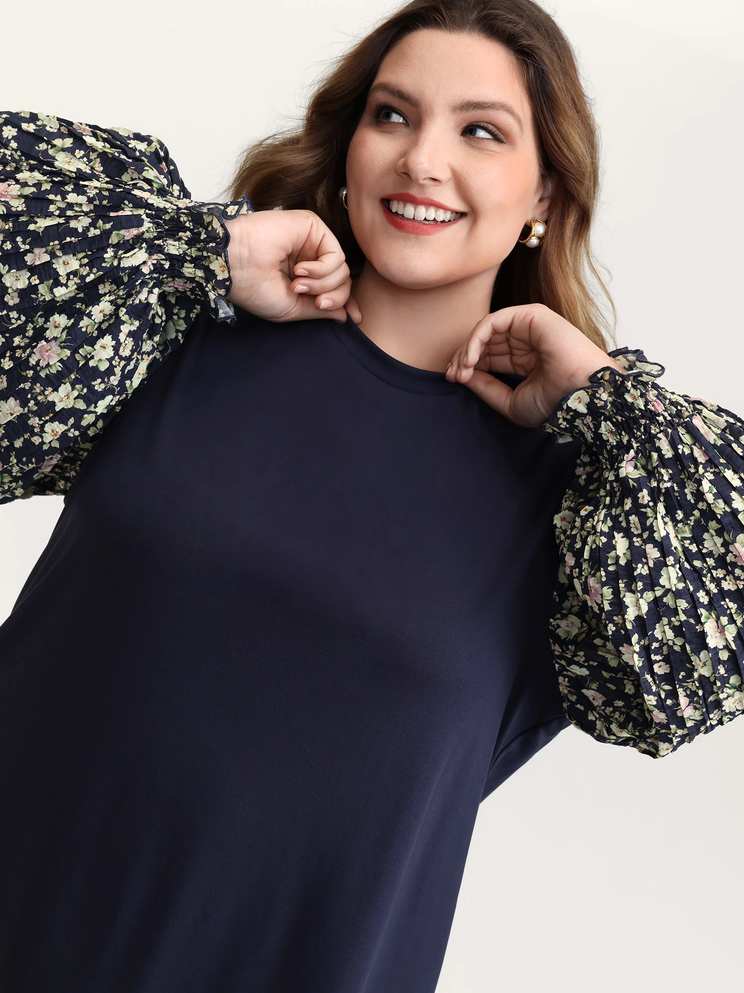 Floral Contrast Stretchy Knit Top - Image 2
