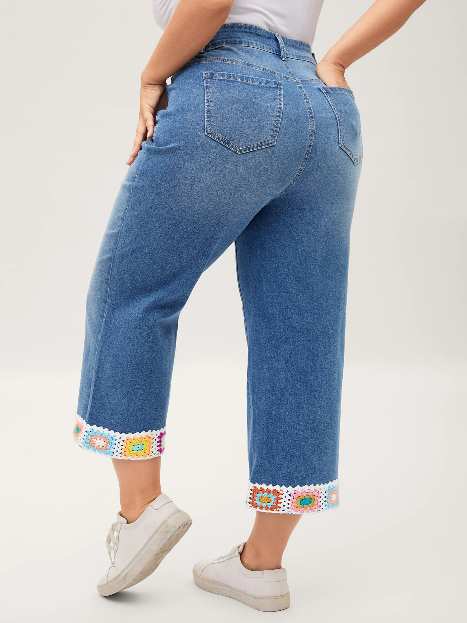 Floral Crochet Hem Bootcut Jeans - Image 4