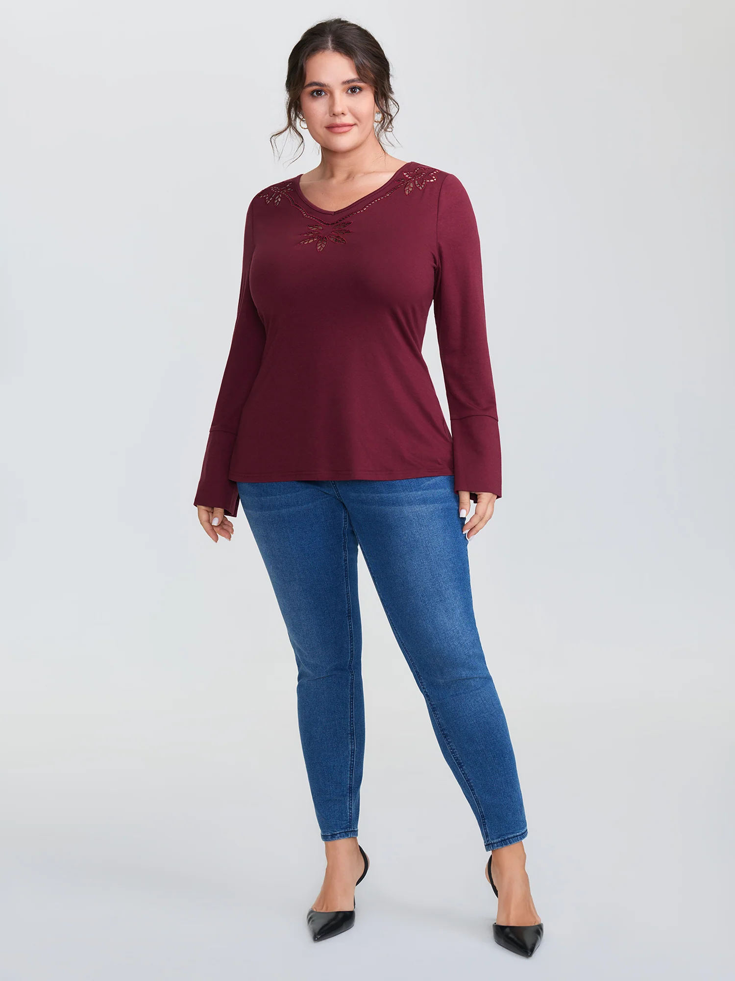 Floral Cut-Out Embroidery Fitted T-Shirt - Image 3