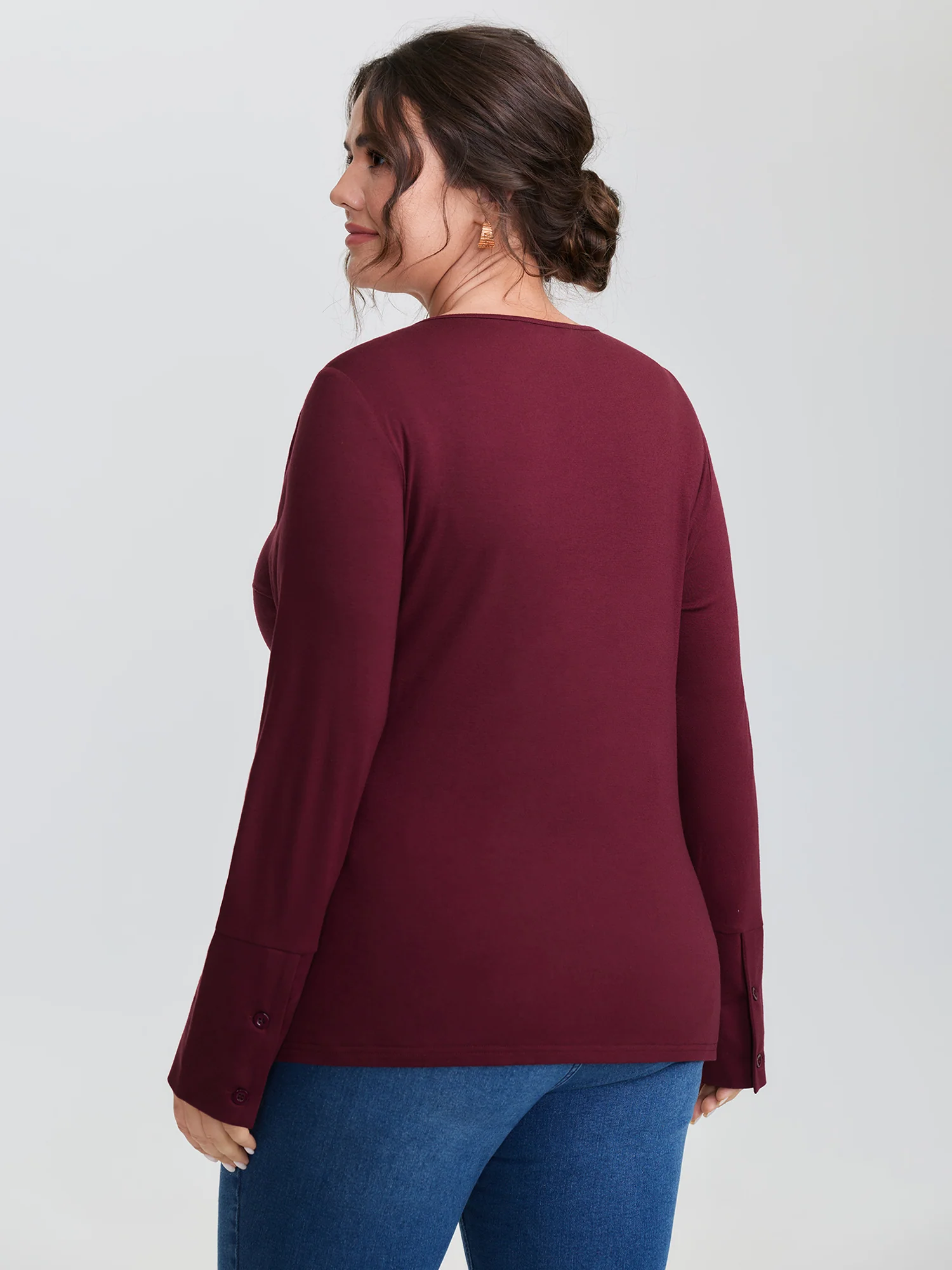 Floral Cut-Out Embroidery Fitted T-Shirt - Image 4