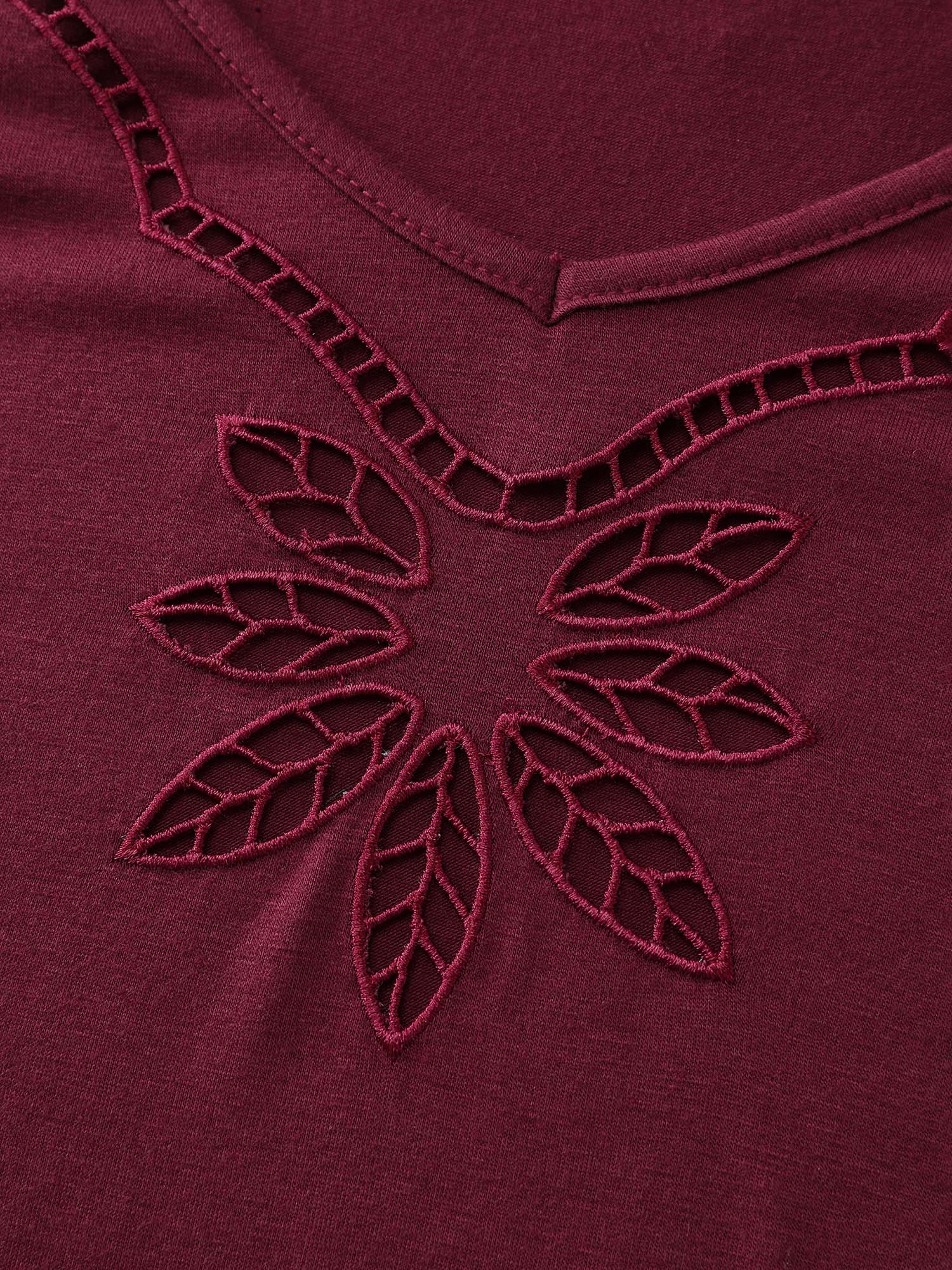 Floral Cut-Out Embroidery Fitted T-Shirt - Image 5