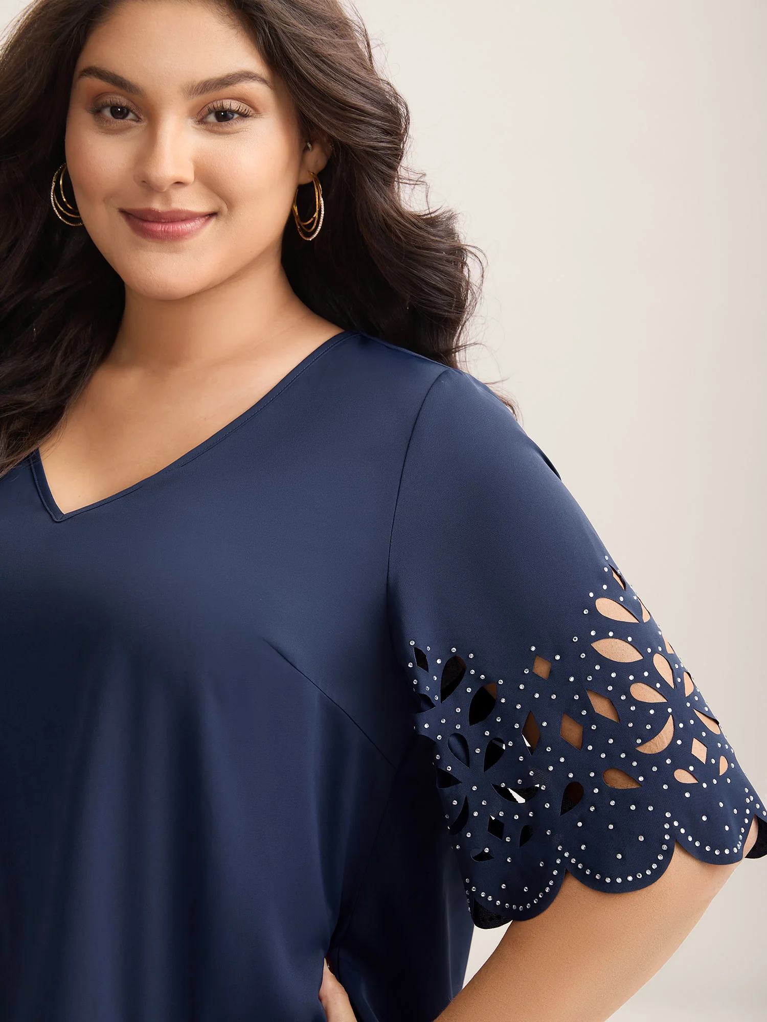 Floral Cut-Out Sequin Solid Blouse - Image 2