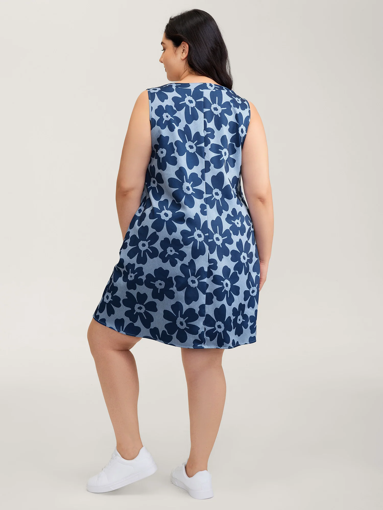 Floral Denim-Like Knee-Length Dress - Image 4