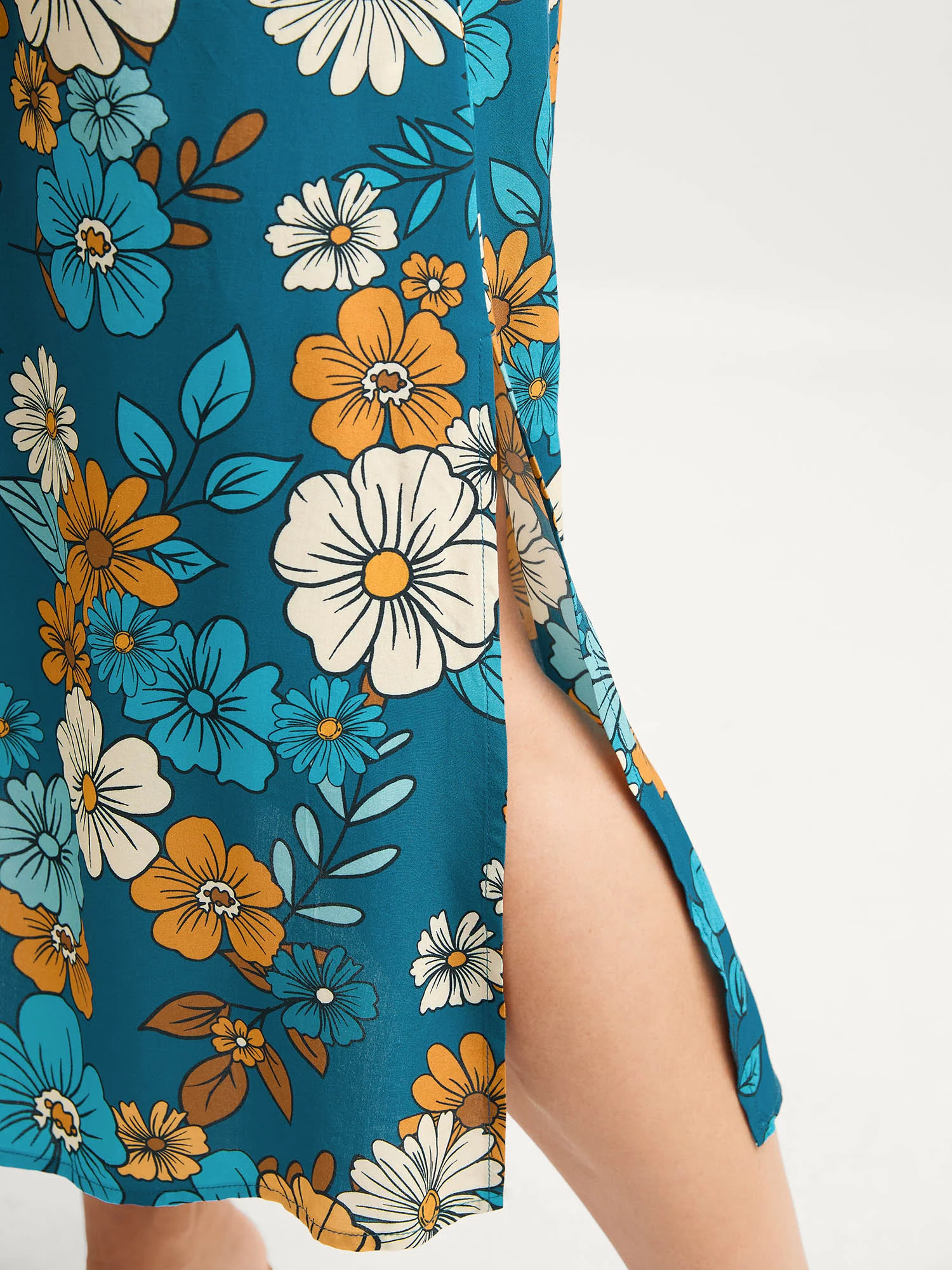 Floral Drawstring Bodice Side Slit Midi Dress - Image 3