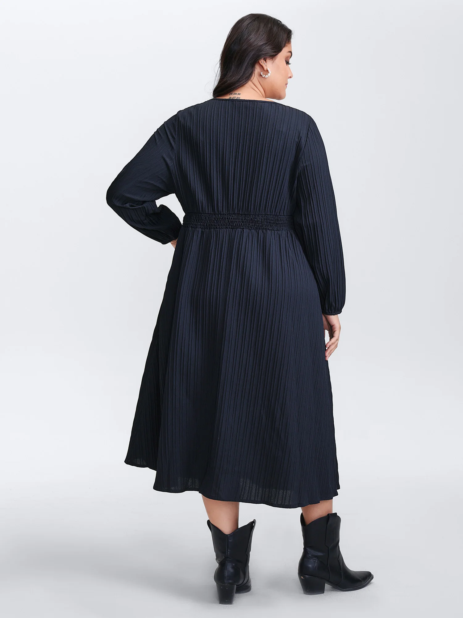 Floral Embroidered Cinched-Waist Midi Dress - Image 4