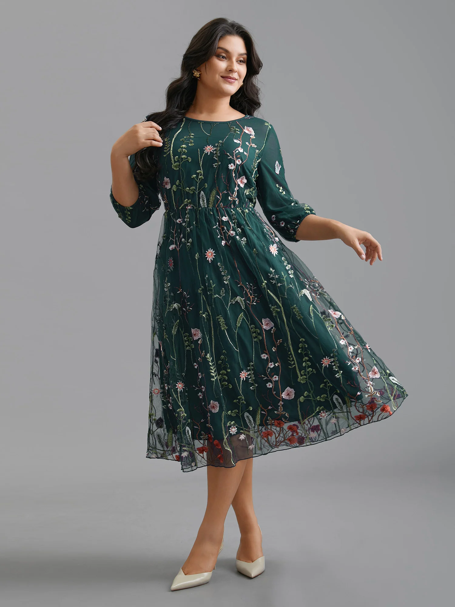 Floral Embroidered Elastic Waist Lined Midi Dress - Image 5