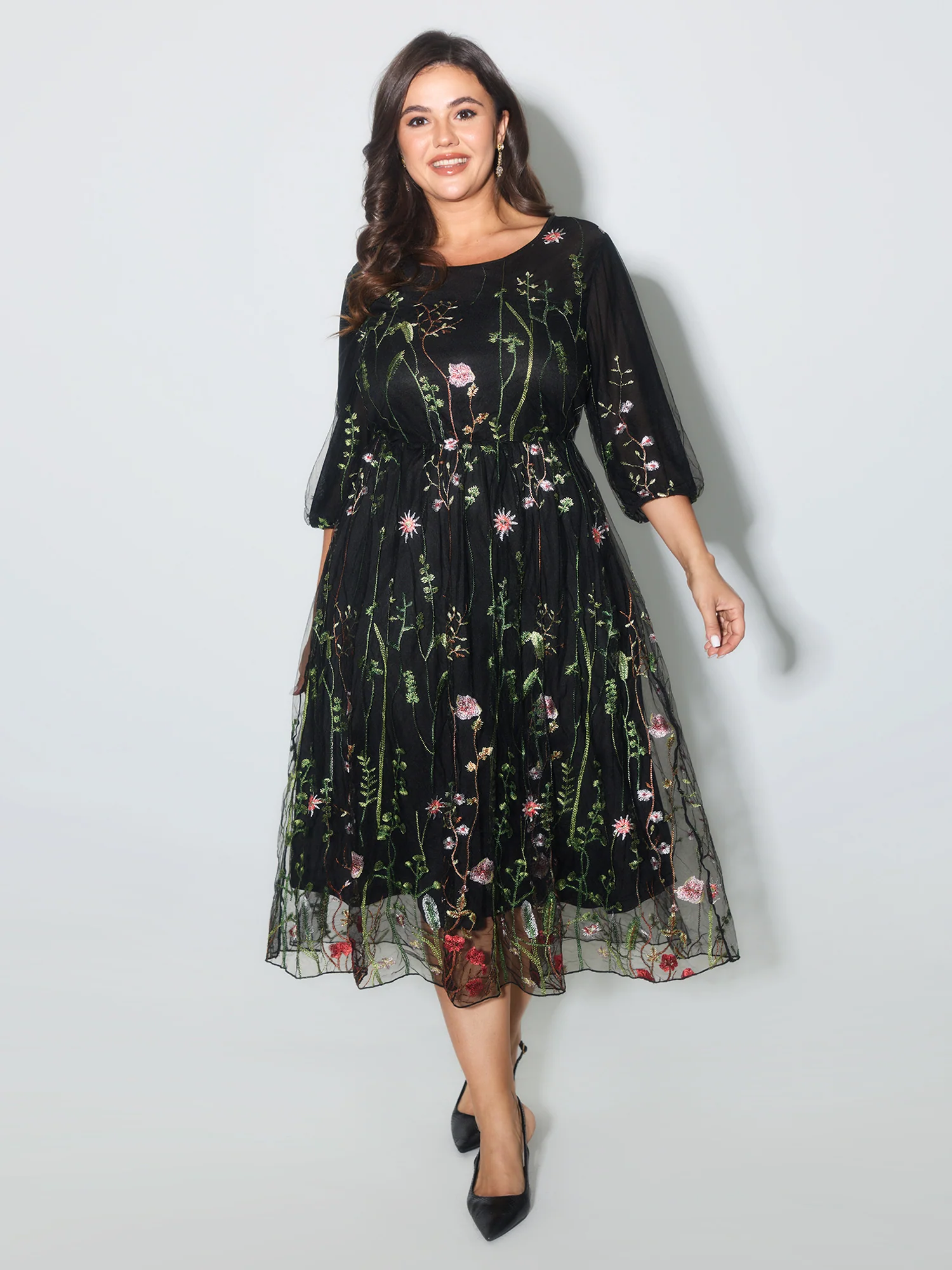 Floral Embroidered Elastic Waist Lined Midi Dress - Image 9