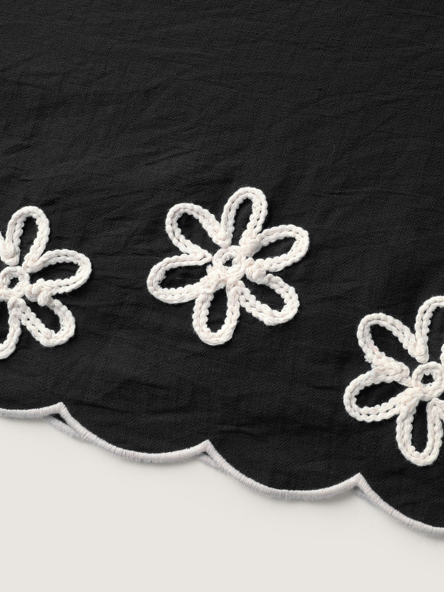 Floral Embroidered Hem Drawstring Pants - Image 6