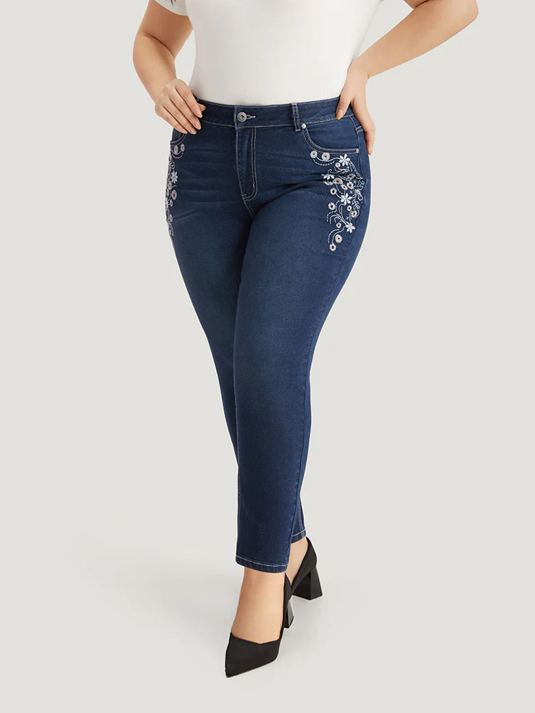 Floral Embroidered High Rise Skinny Jeans - Image 5