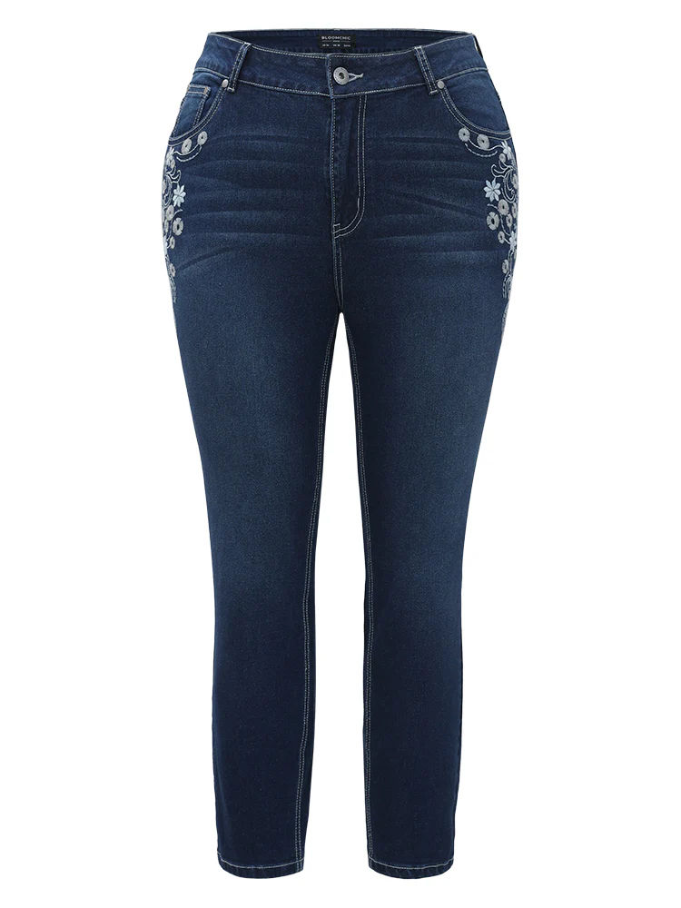 Floral Embroidered High Rise Skinny Jeans - Image 9