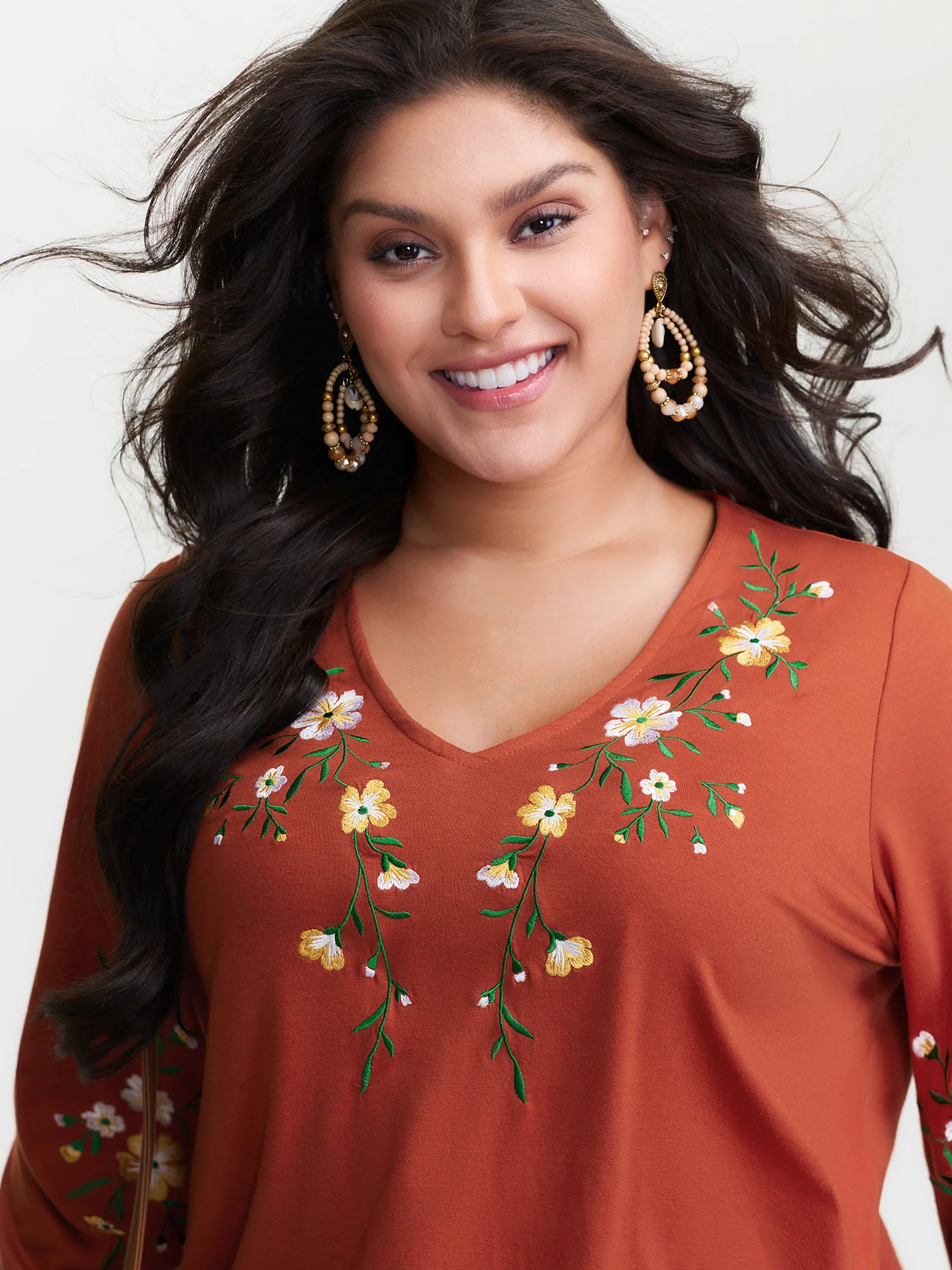 Floral Embroidered Lace Knit T-Shirt - Image 2