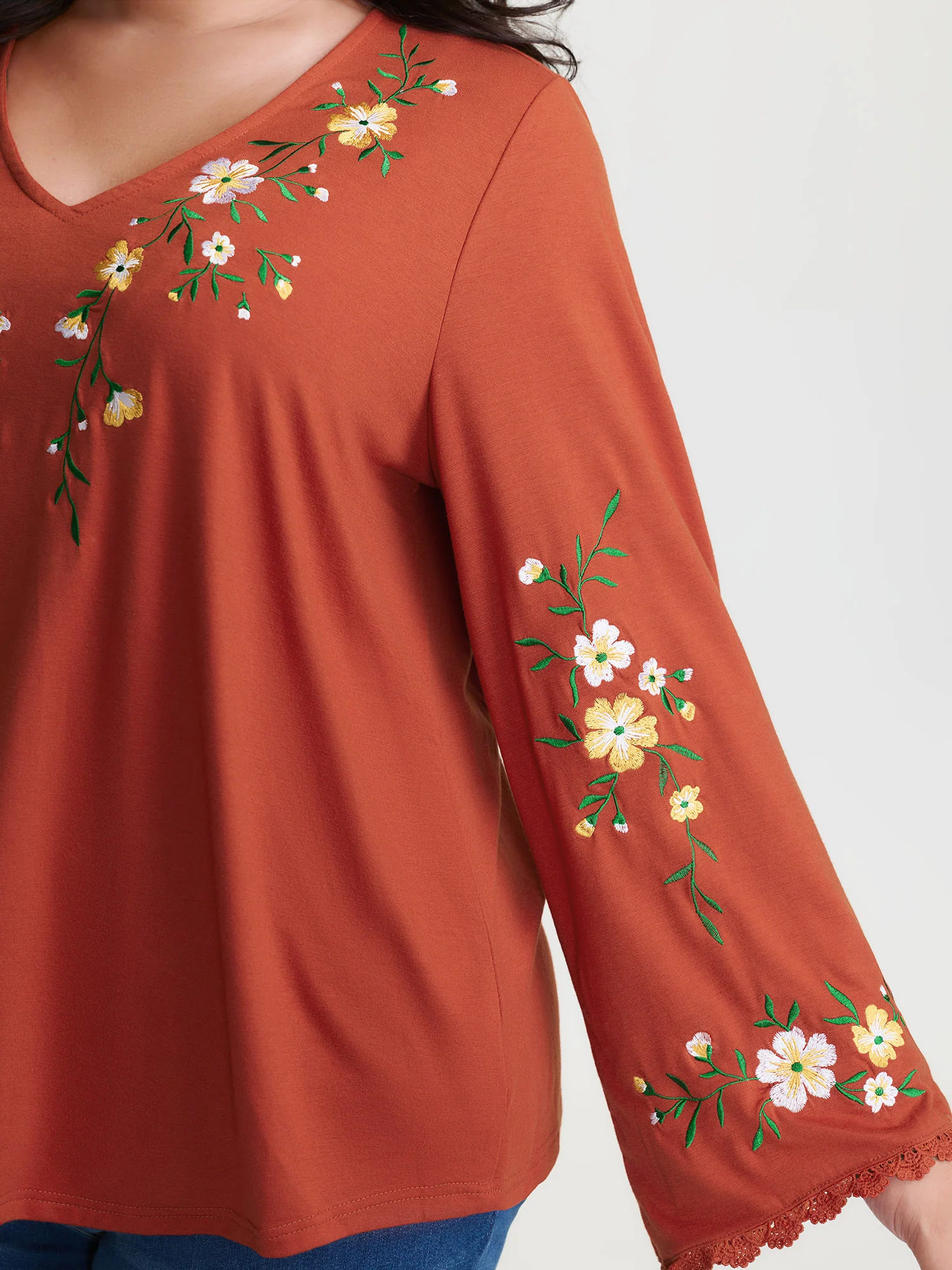 Floral Embroidered Lace Knit T-Shirt - Image 4