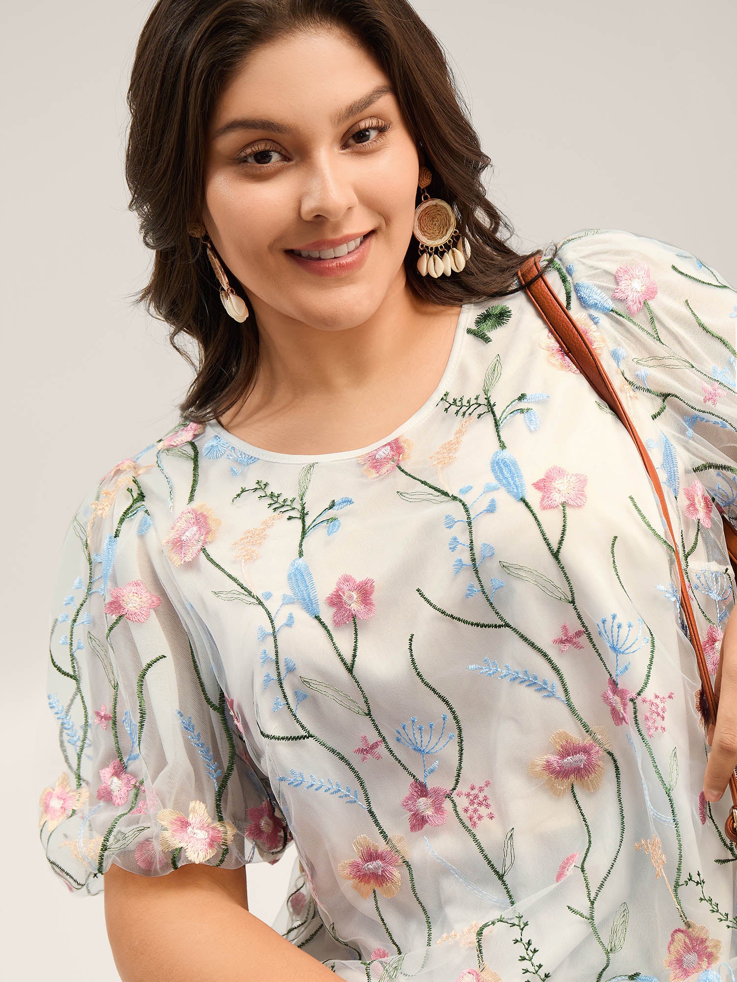 Floral Embroidered Mesh Bubble Sleeve Blouse - Image 2